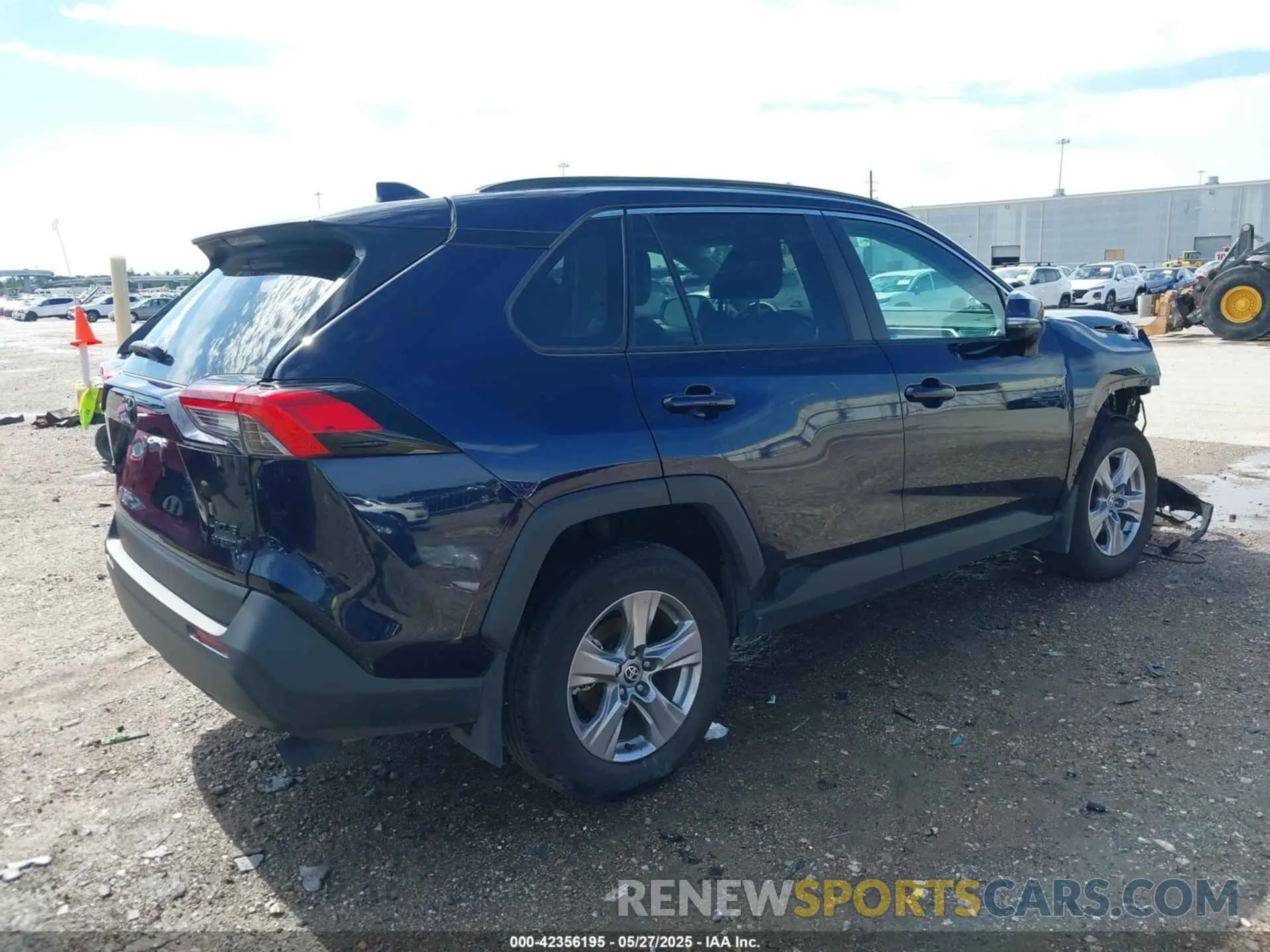 4 fotografías del automóvil dañado 2T3RWRFV9RW232652 TOYOTA RAV4 HYBRID 2024