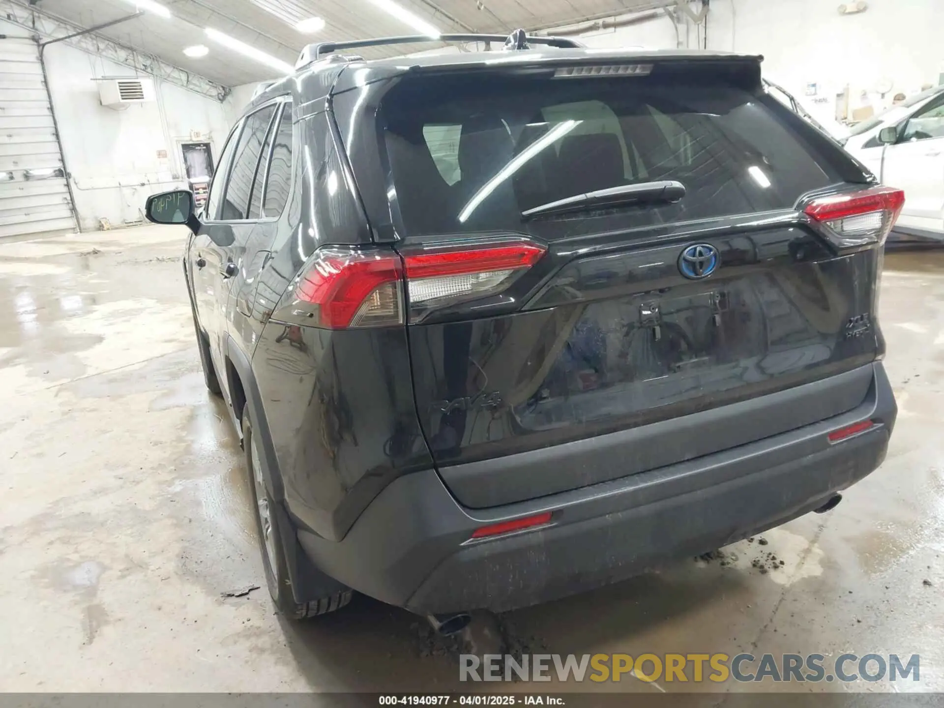 3 fotografías del automóvil dañado 2T3RWRFVXRW238122 TOYOTA RAV4 HYBRID 2024