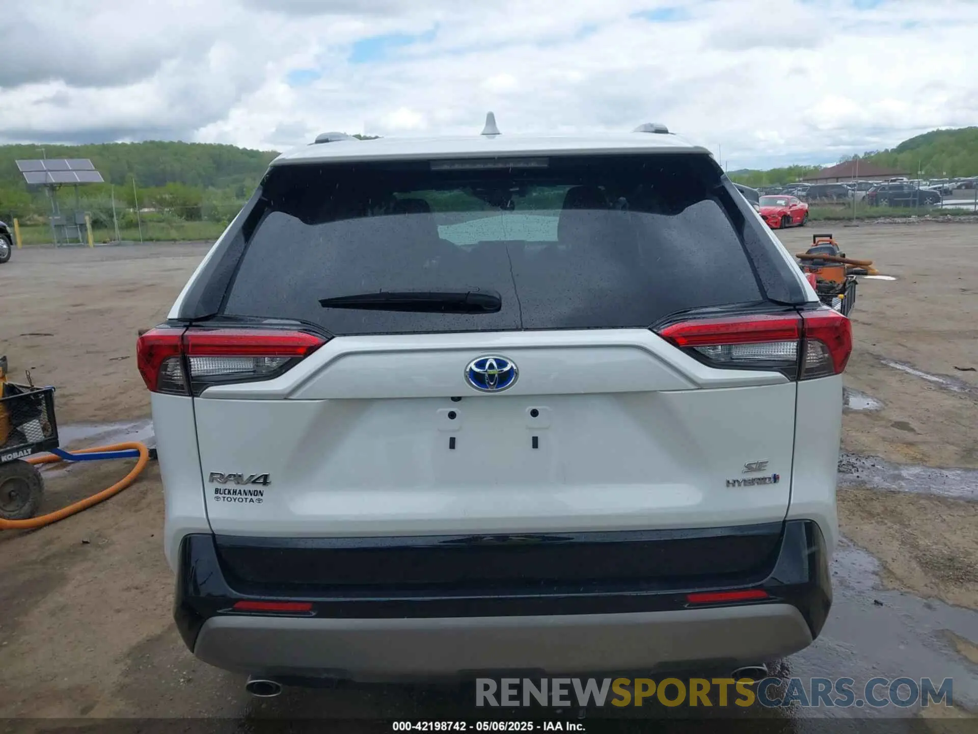 17 fotografías del automóvil dañado 2T3T6RFV3RW066117 TOYOTA RAV4 HYBRID 2024