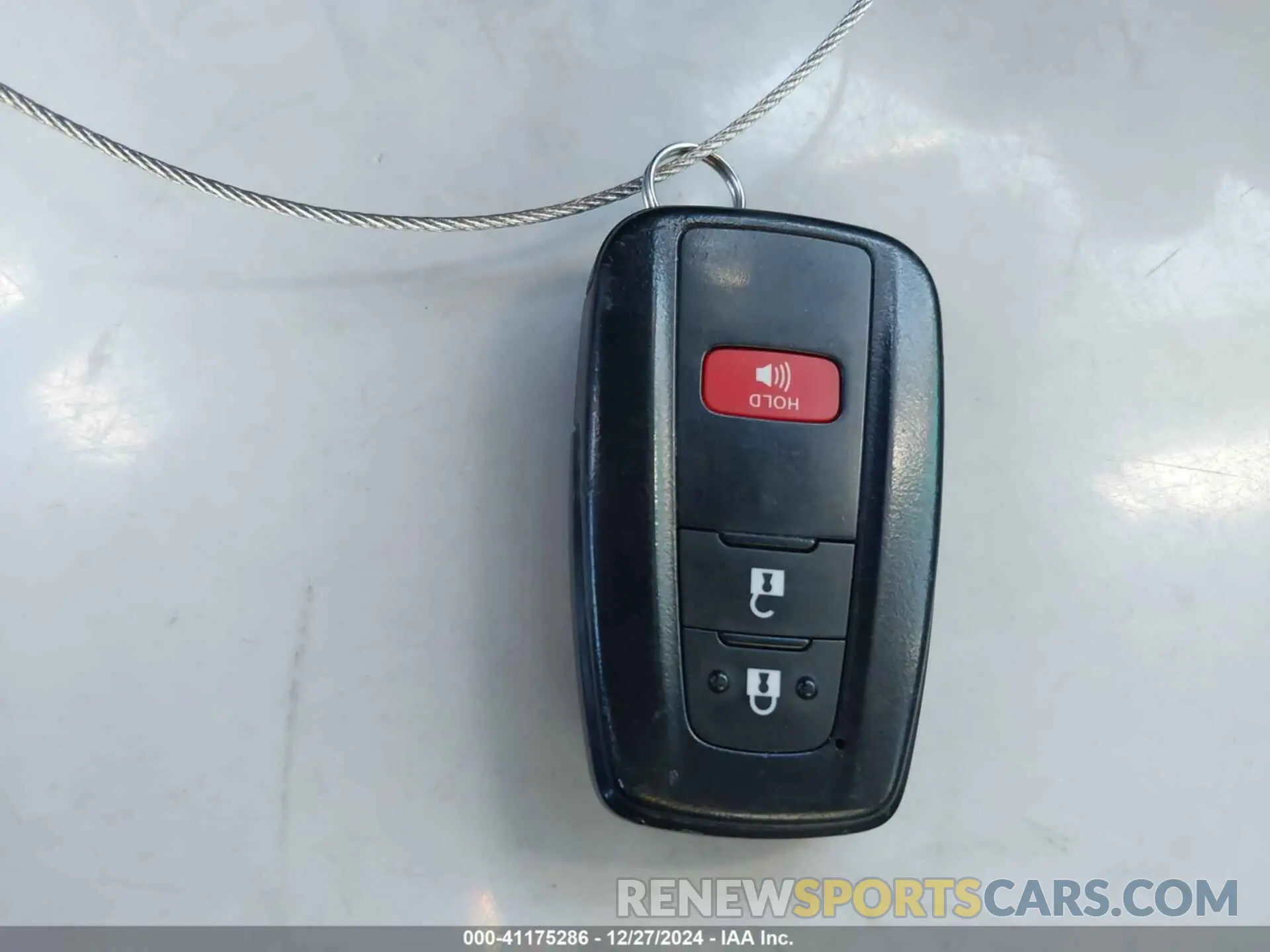 11 fotografías del automóvil dañado 2T3UWRFV0RW226460 TOYOTA RAV4 HYBRID 2024