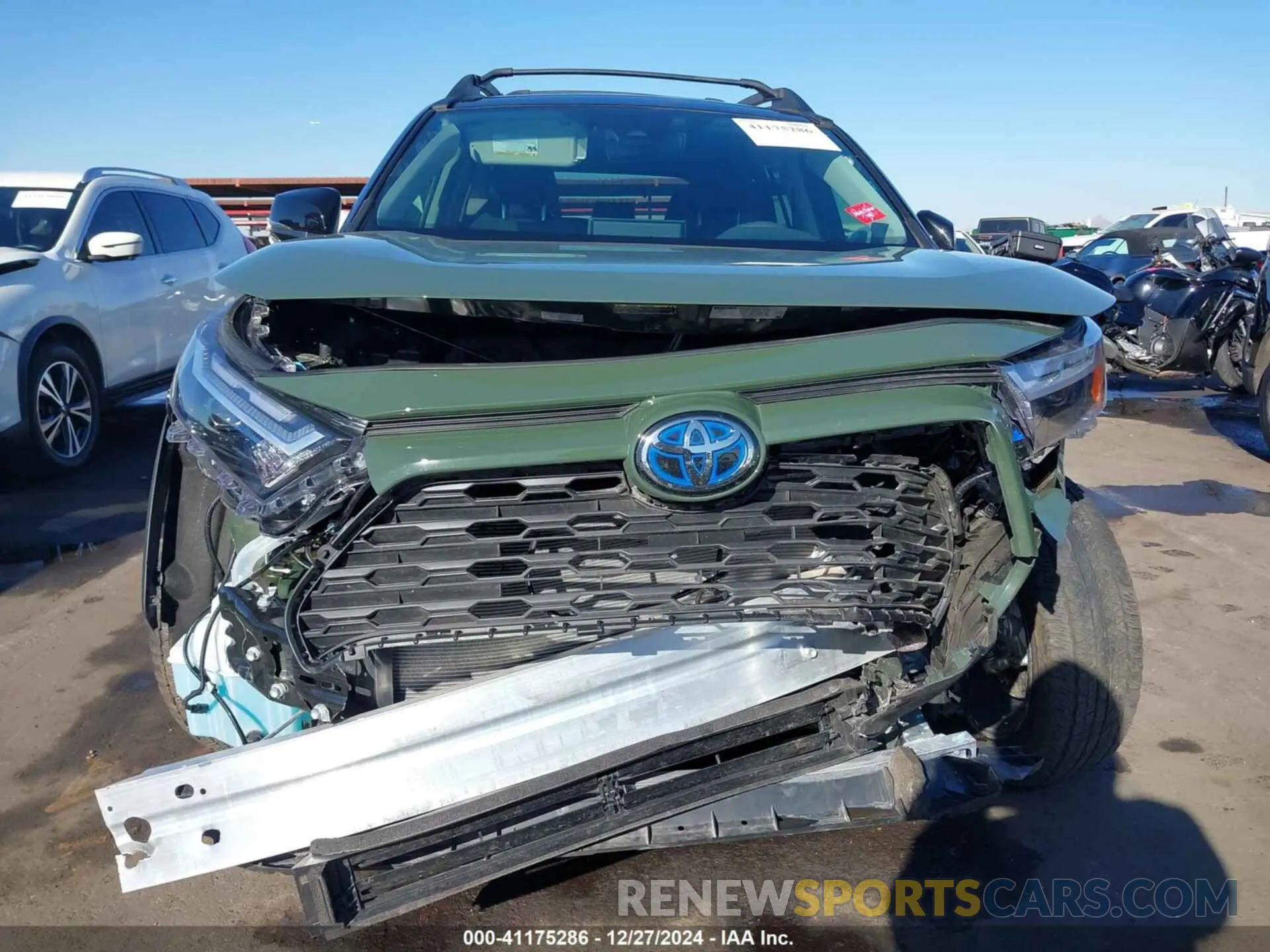 12 fotografías del automóvil dañado 2T3UWRFV0RW226460 TOYOTA RAV4 HYBRID 2024