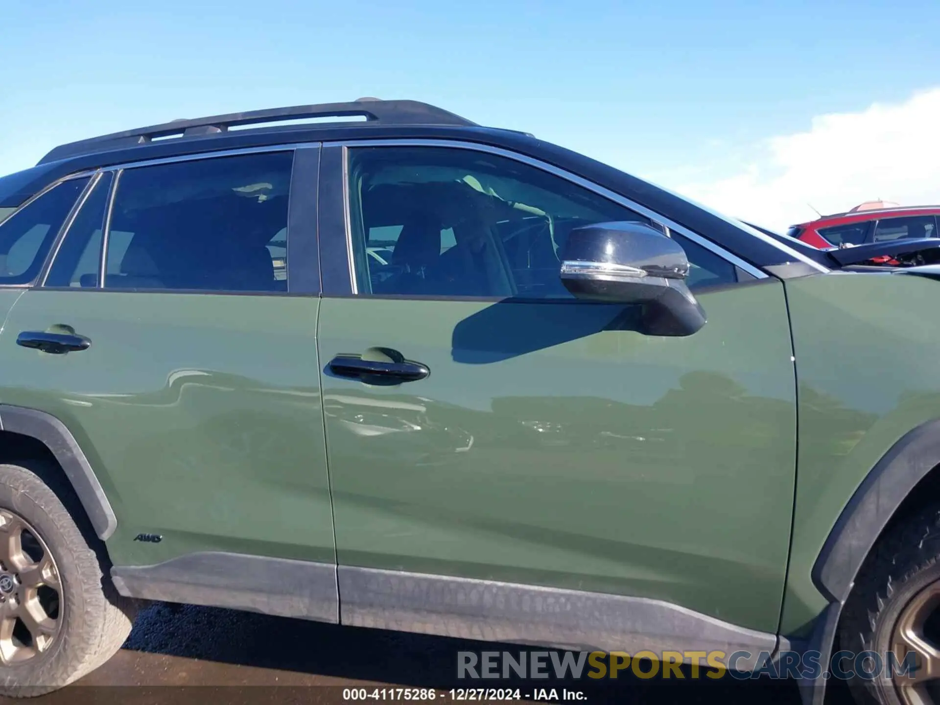 13 fotografías del automóvil dañado 2T3UWRFV0RW226460 TOYOTA RAV4 HYBRID 2024
