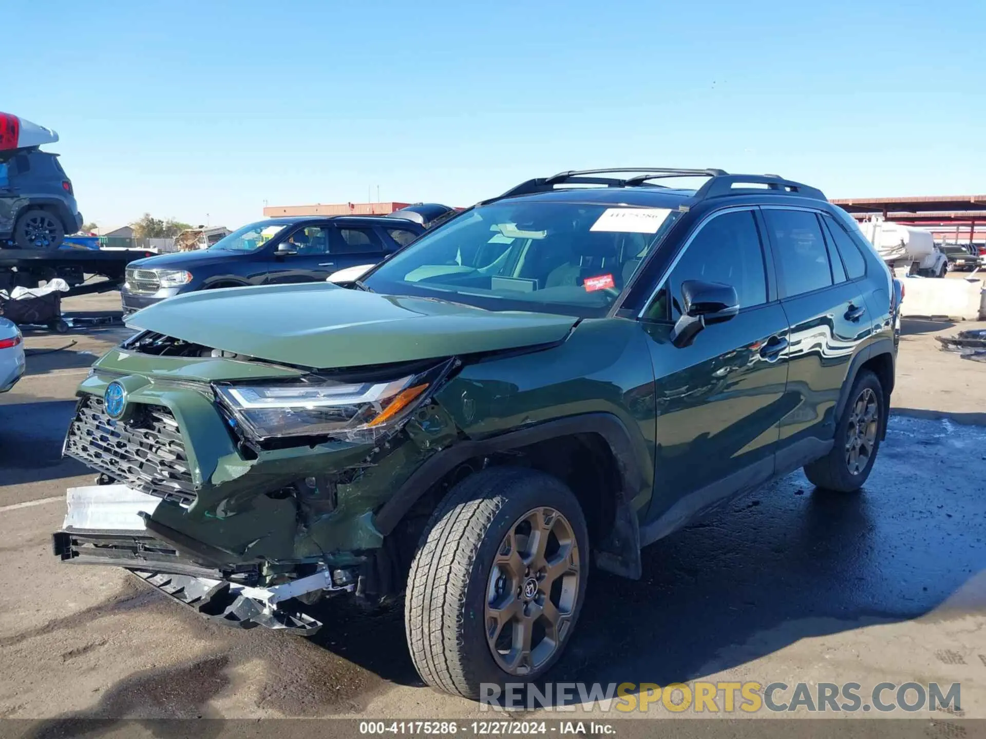 2 fotografías del automóvil dañado 2T3UWRFV0RW226460 TOYOTA RAV4 HYBRID 2024