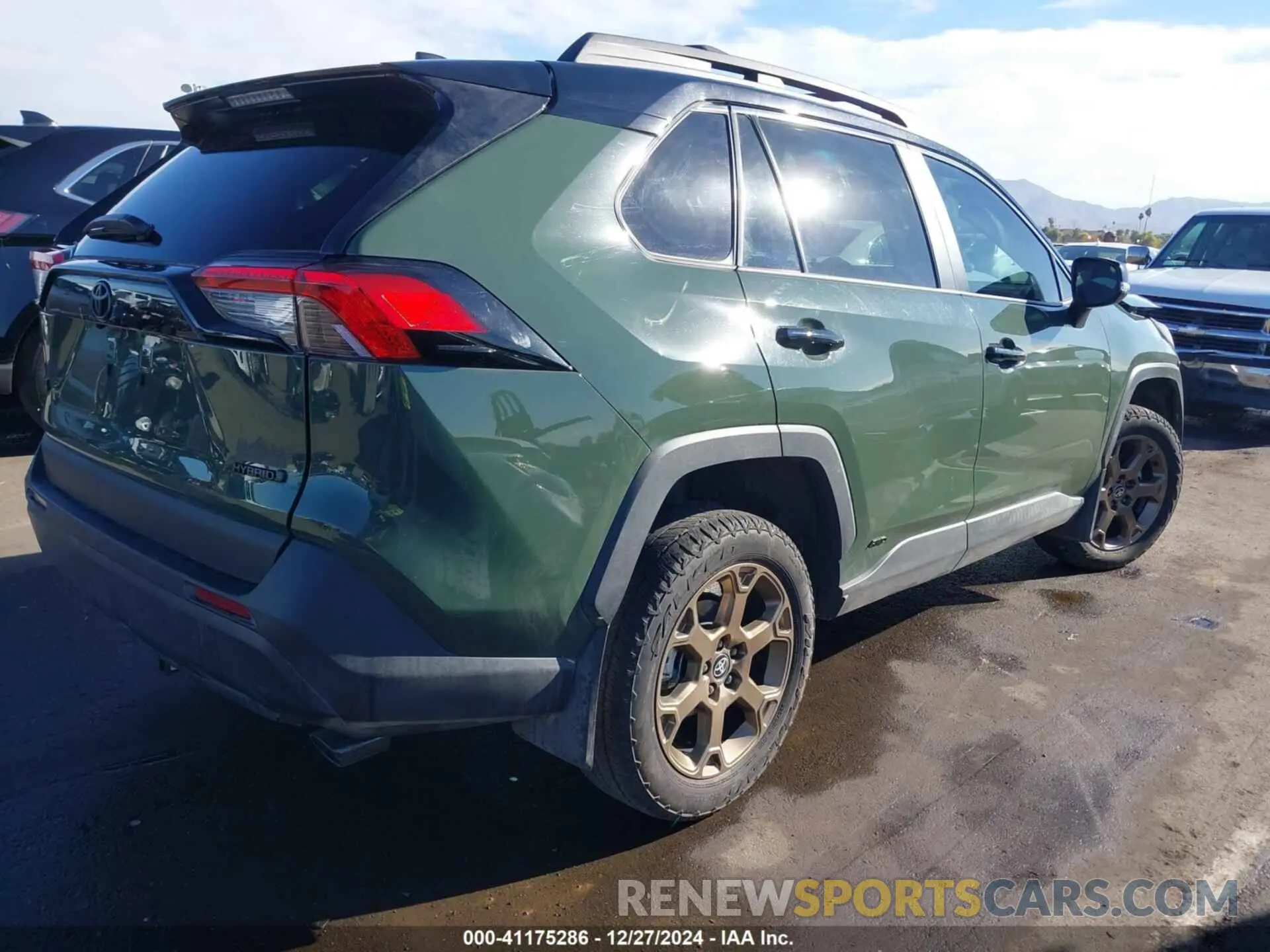 4 fotografías del automóvil dañado 2T3UWRFV0RW226460 TOYOTA RAV4 HYBRID 2024