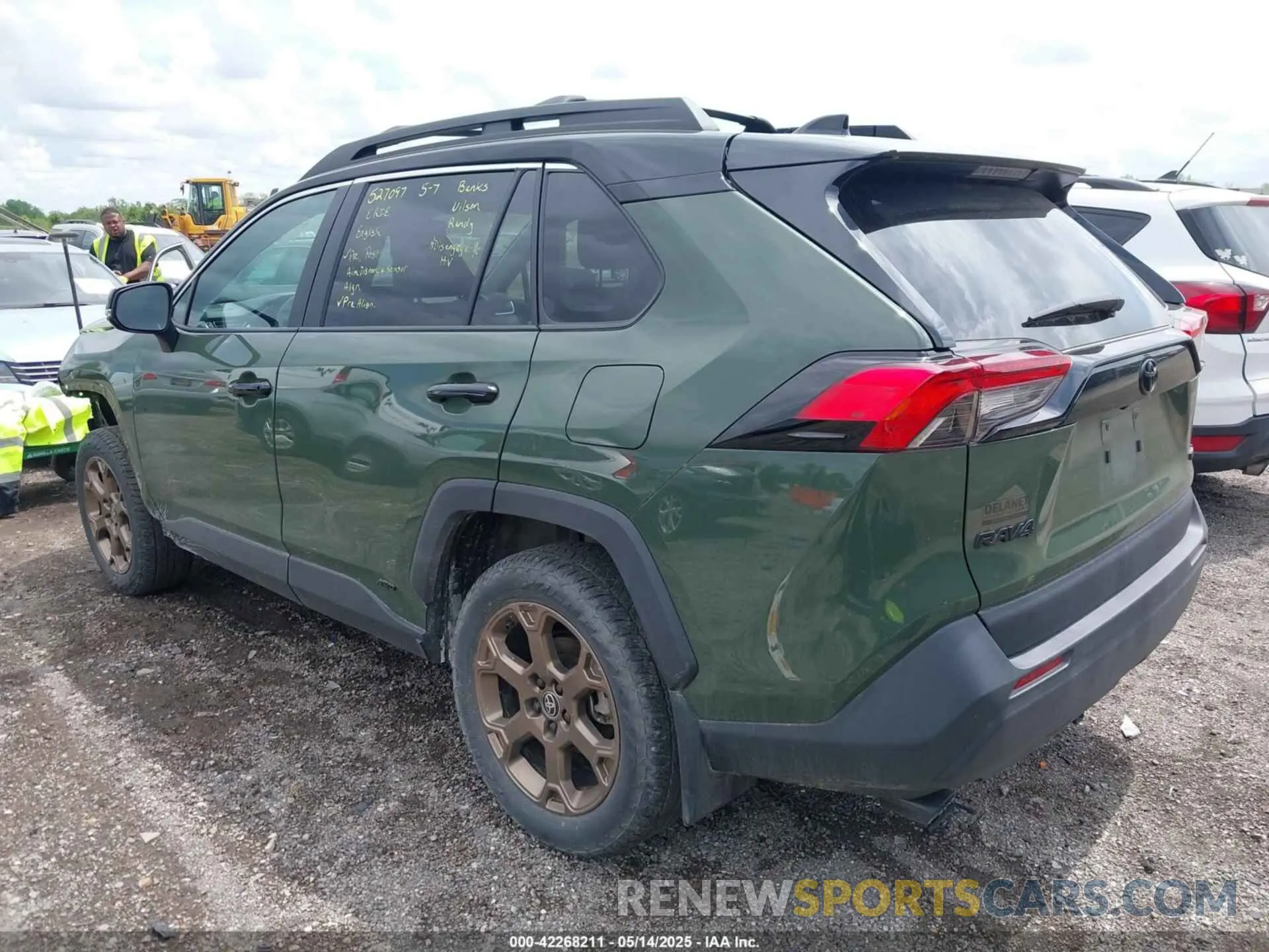 3 fotografías del automóvil dañado 2T3UWRFV4RW219138 TOYOTA RAV4 HYBRID 2024