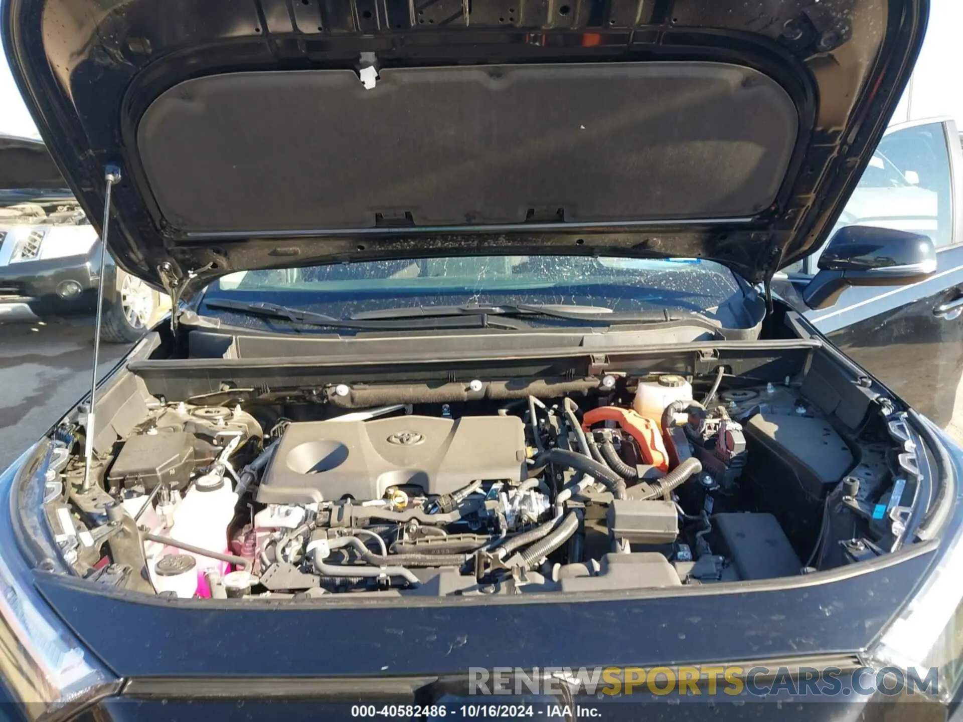 10 fotografías del automóvil dañado 2T3UWRFV6RW222719 TOYOTA RAV4 HYBRID 2024