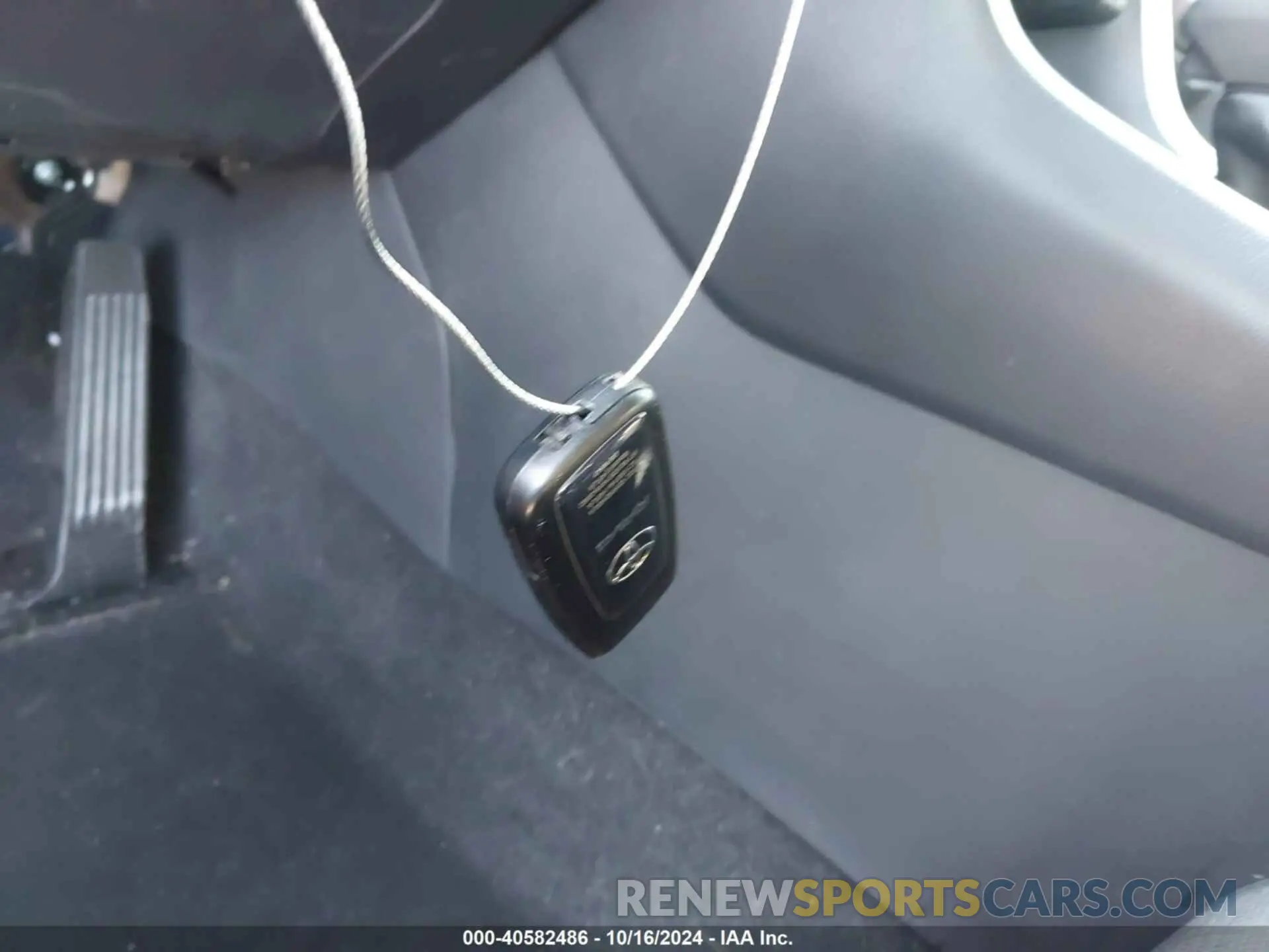 11 fotografías del automóvil dañado 2T3UWRFV6RW222719 TOYOTA RAV4 HYBRID 2024