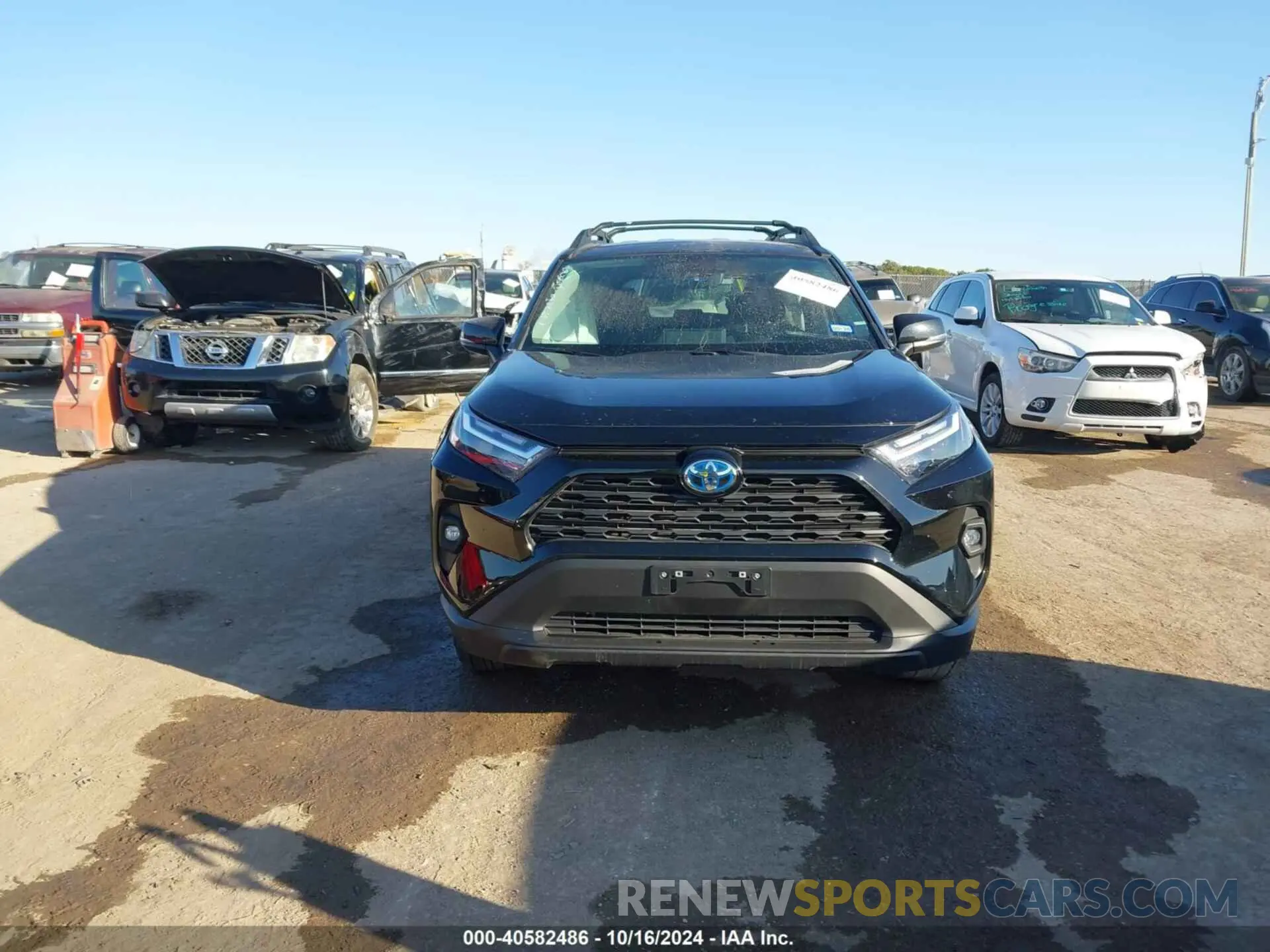 12 fotografías del automóvil dañado 2T3UWRFV6RW222719 TOYOTA RAV4 HYBRID 2024