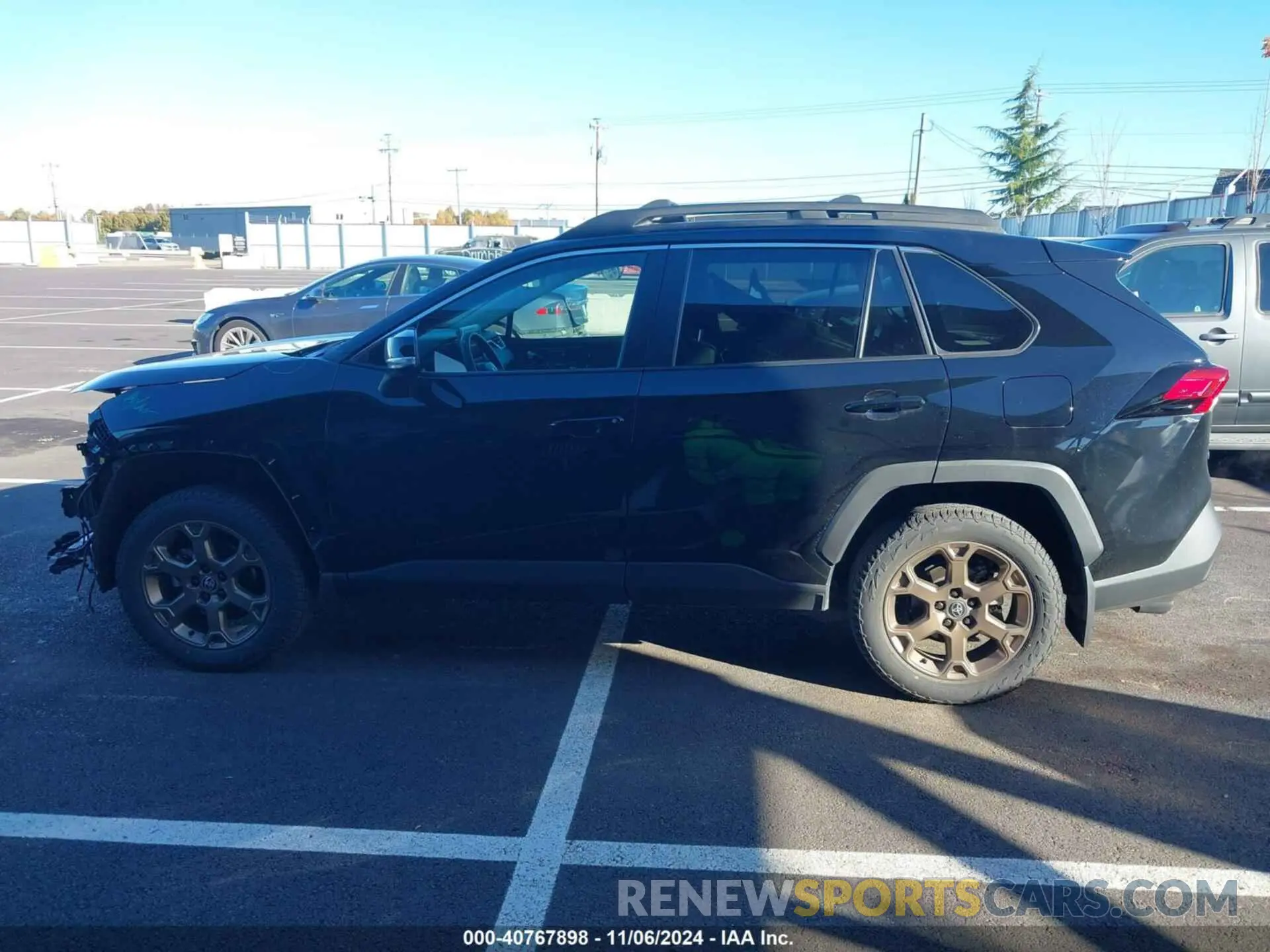 15 fotografías del automóvil dañado 2T3UWRFV8RW195748 TOYOTA RAV4 HYBRID 2024