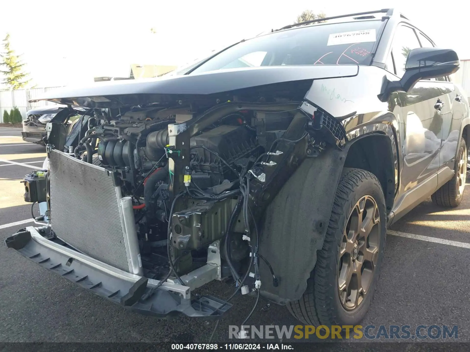 18 fotografías del automóvil dañado 2T3UWRFV8RW195748 TOYOTA RAV4 HYBRID 2024