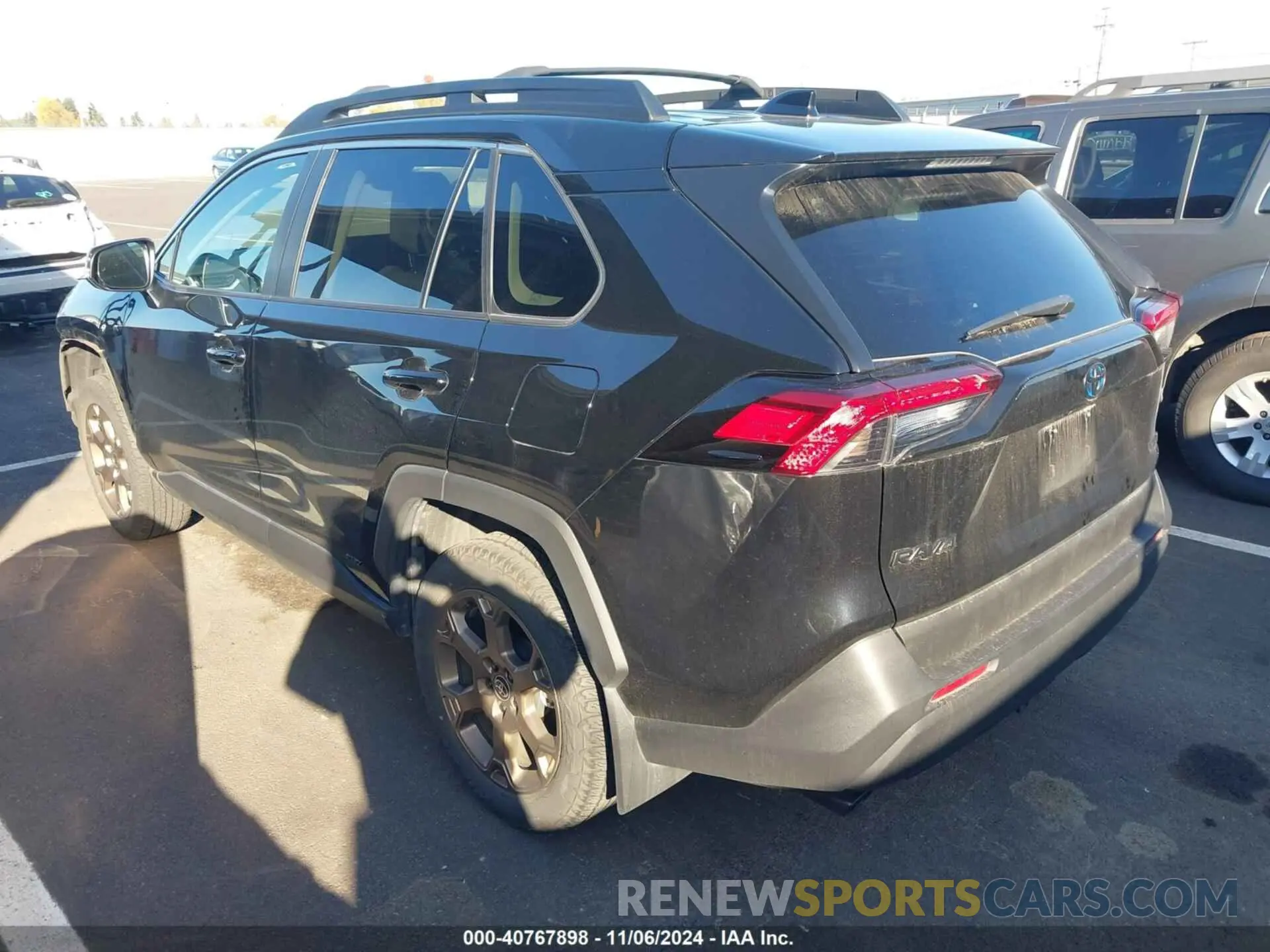 3 fotografías del automóvil dañado 2T3UWRFV8RW195748 TOYOTA RAV4 HYBRID 2024