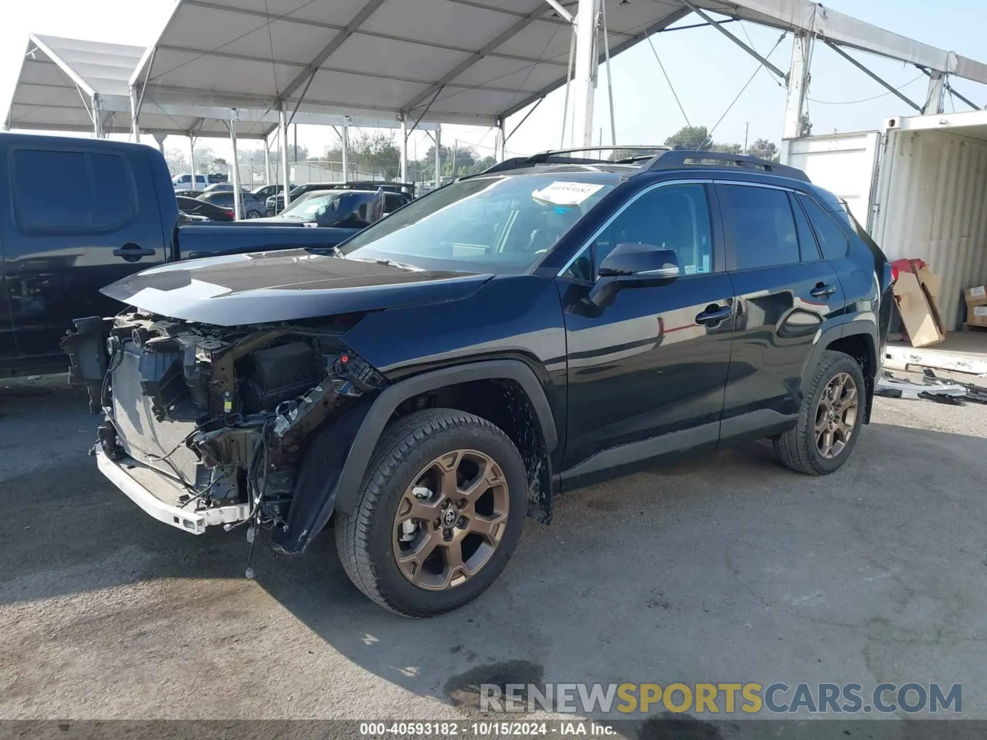 2 fotografías del automóvil dañado 2T3UWRFV8RW204576 TOYOTA RAV4 HYBRID 2024