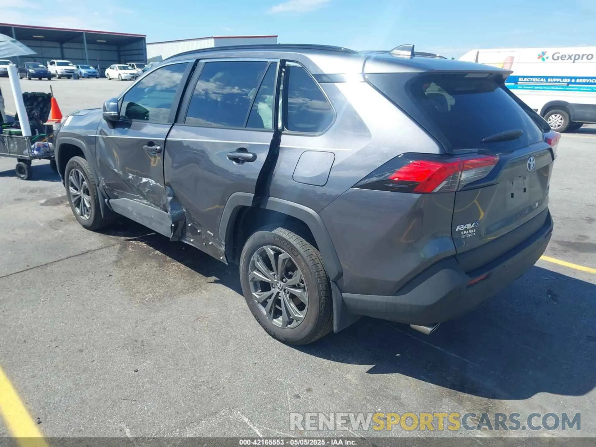 3 fotografías del automóvil dañado 4T3B6RFV0RU152111 TOYOTA RAV4 HYBRID 2024