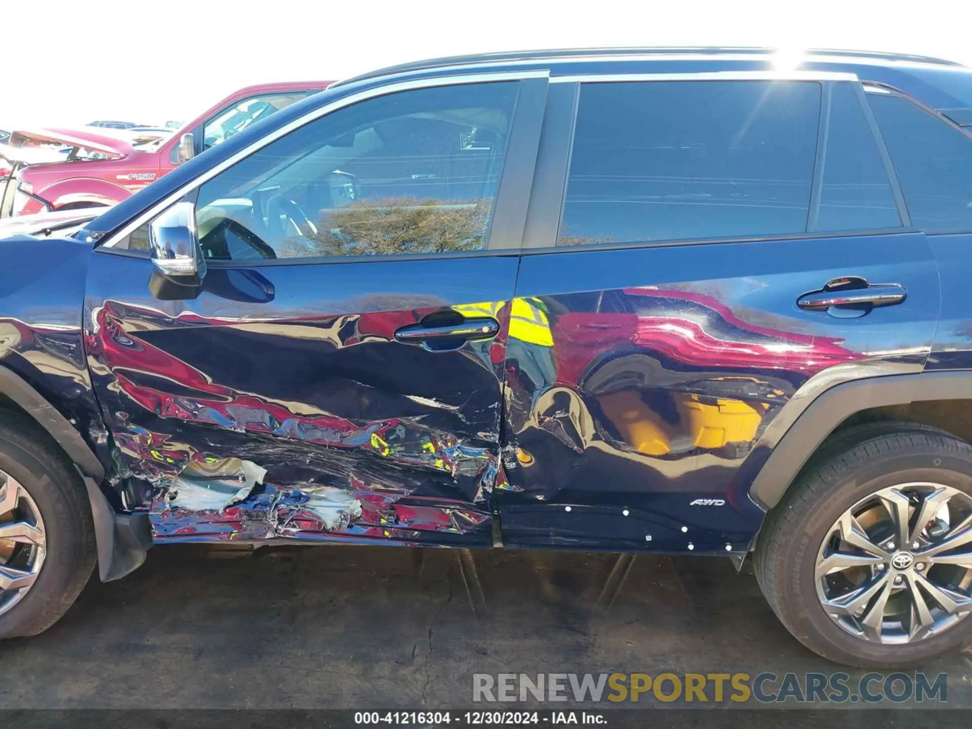 18 fotografías del automóvil dañado 4T3B6RFV9RU150275 TOYOTA RAV4 HYBRID 2024