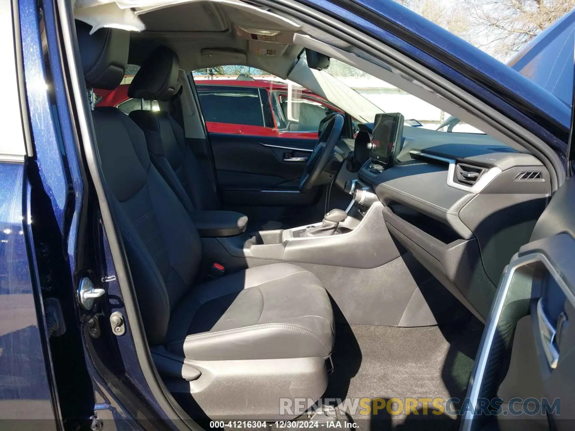 5 fotografías del automóvil dañado 4T3B6RFV9RU150275 TOYOTA RAV4 HYBRID 2024
