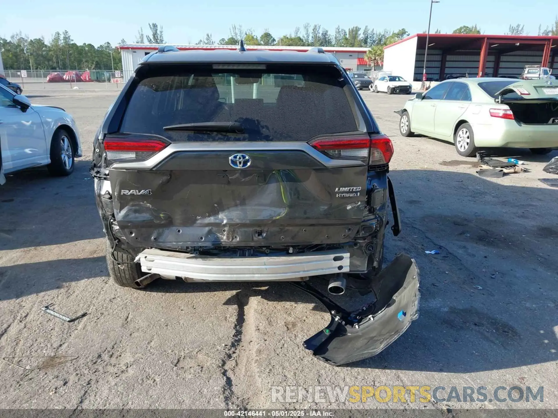16 fotografías del automóvil dañado 4T3D6RFV2RU140731 TOYOTA RAV4 HYBRID 2024
