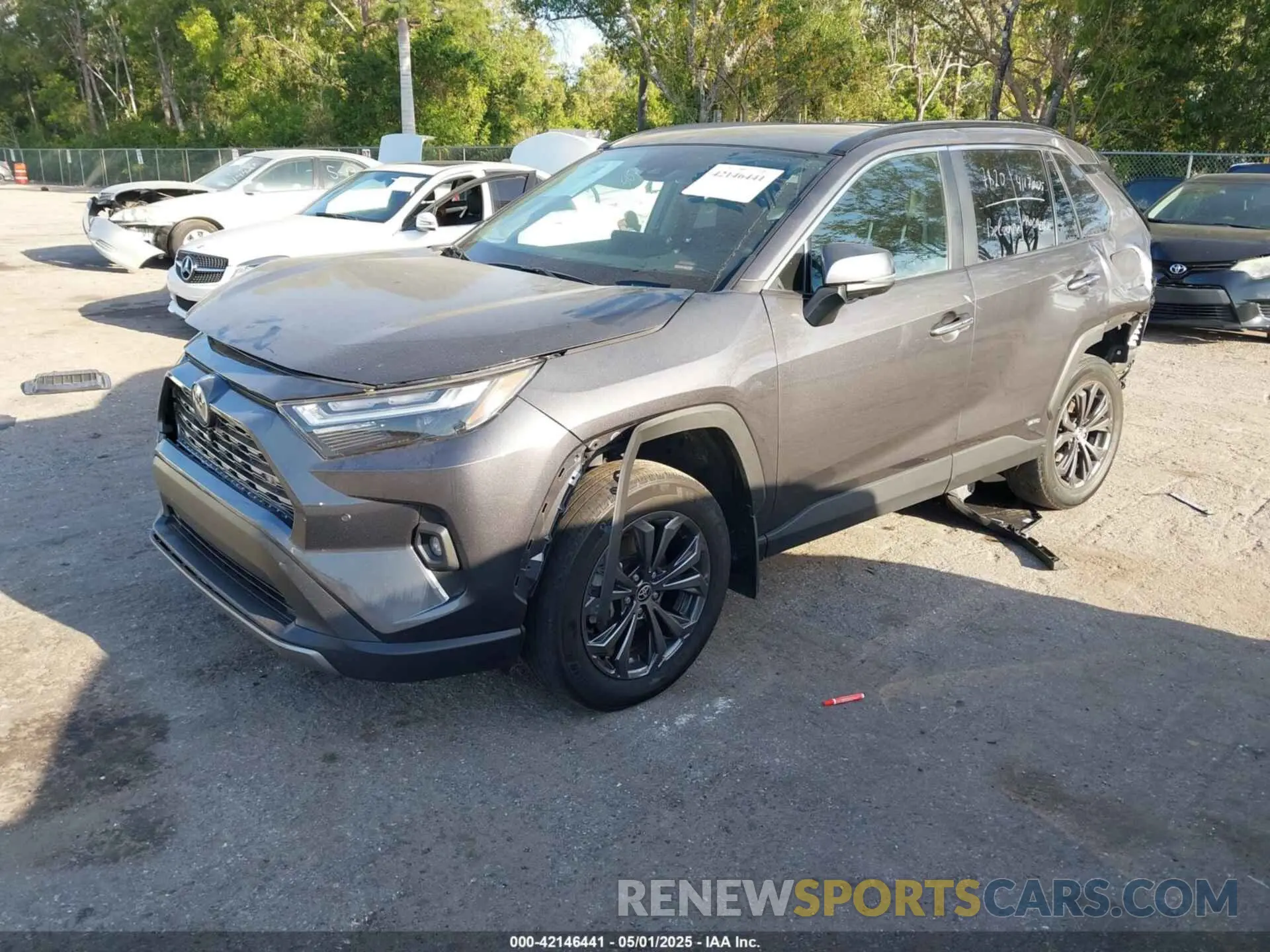 2 fotografías del automóvil dañado 4T3D6RFV2RU140731 TOYOTA RAV4 HYBRID 2024