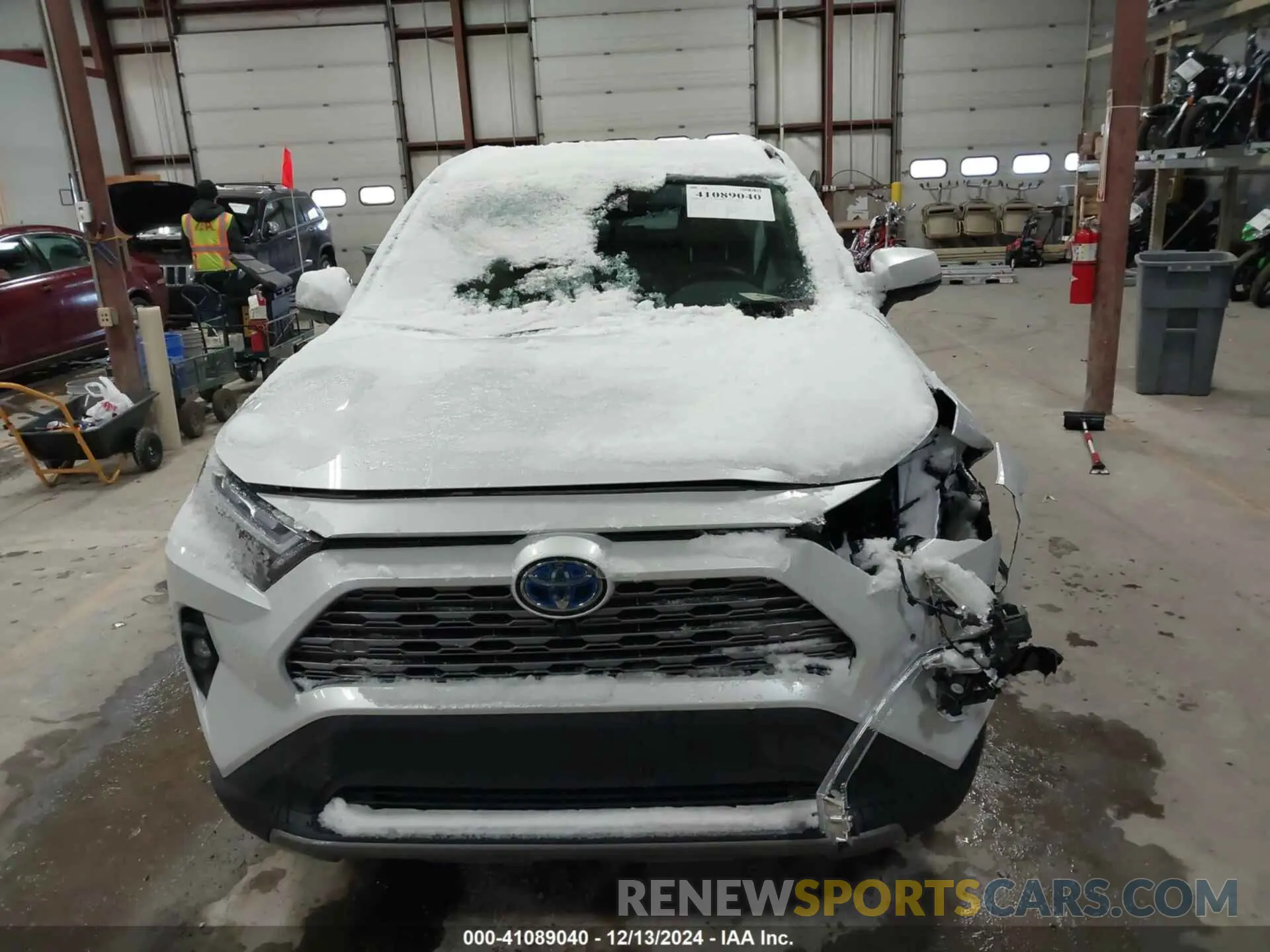 12 fotografías del automóvil dañado 4T3D6RFV5RU141291 TOYOTA RAV4 HYBRID 2024