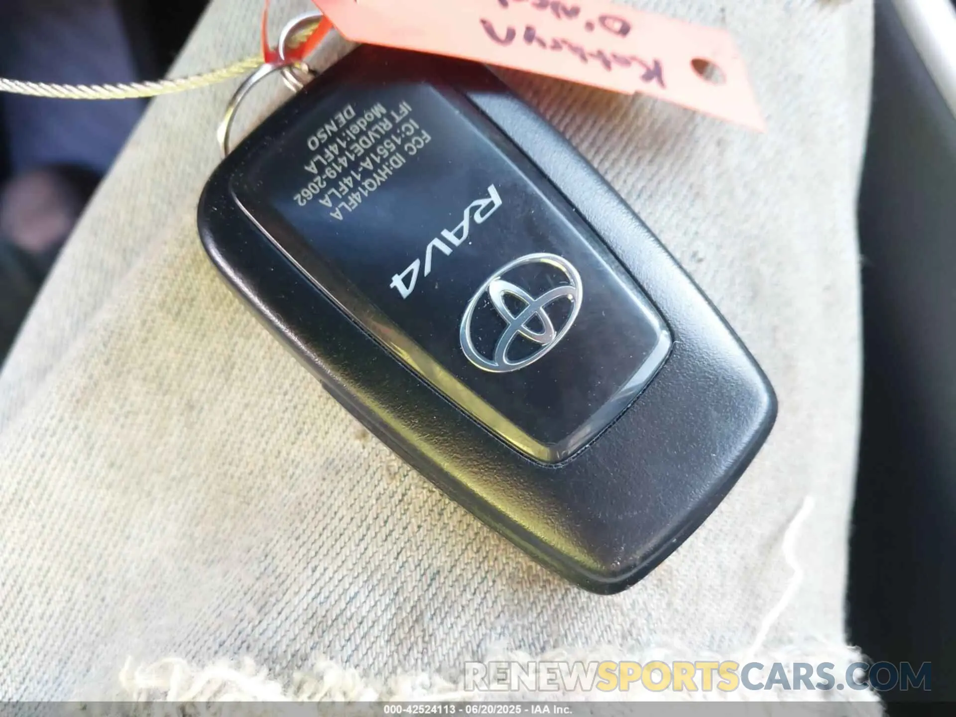 11 fotografías del automóvil dañado 4T3D6RFV5RU170502 TOYOTA RAV4 HYBRID 2024