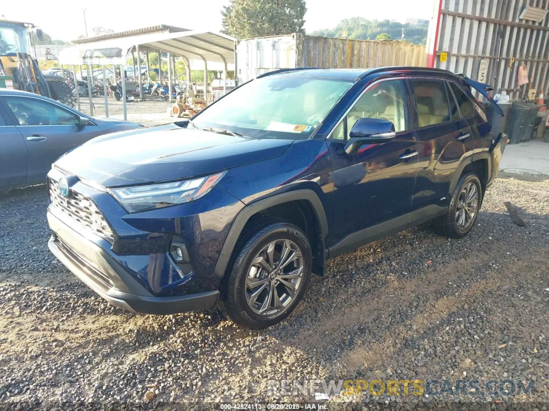 2 fotografías del automóvil dañado 4T3D6RFV5RU170502 TOYOTA RAV4 HYBRID 2024