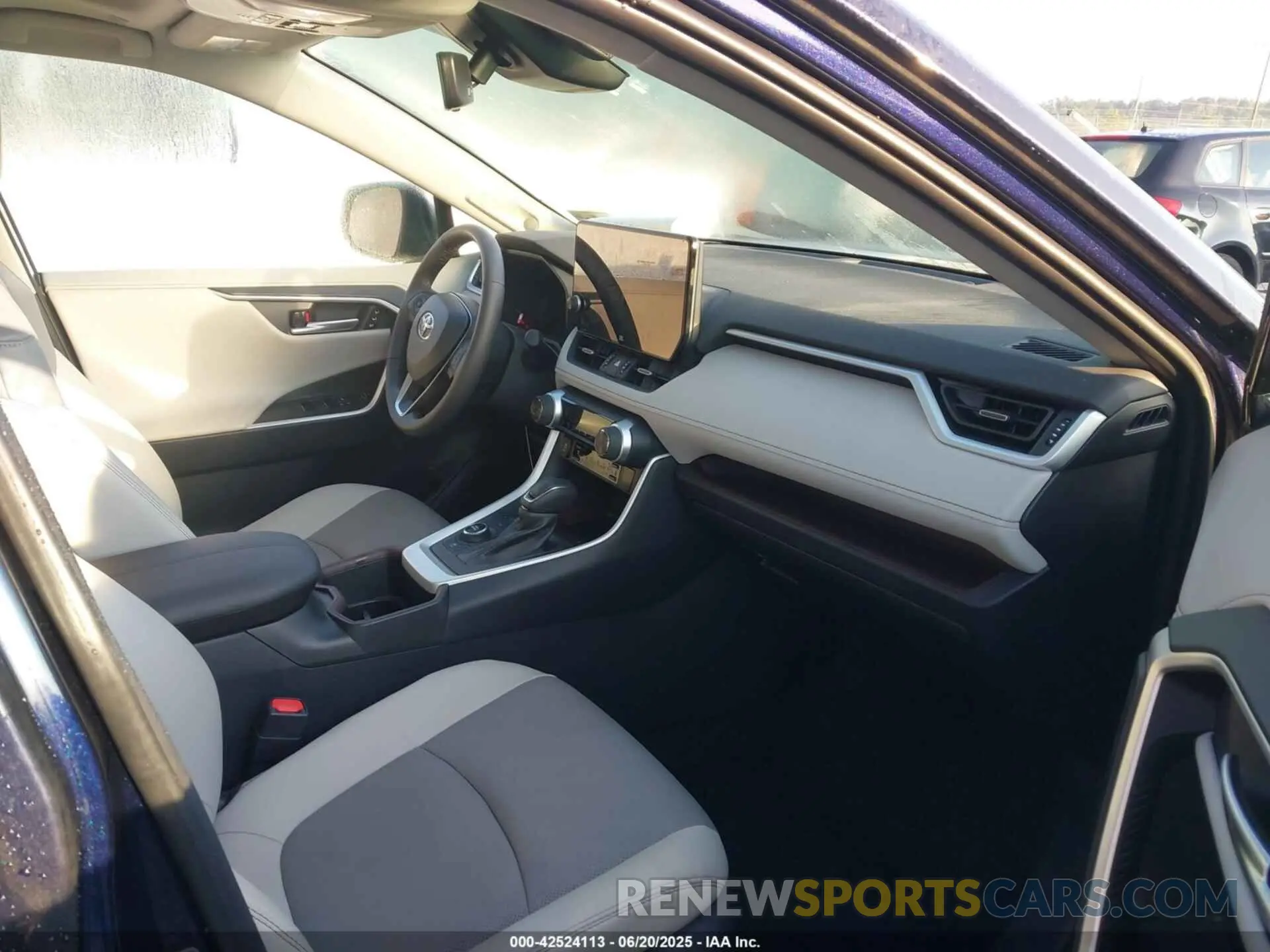 5 fotografías del automóvil dañado 4T3D6RFV5RU170502 TOYOTA RAV4 HYBRID 2024