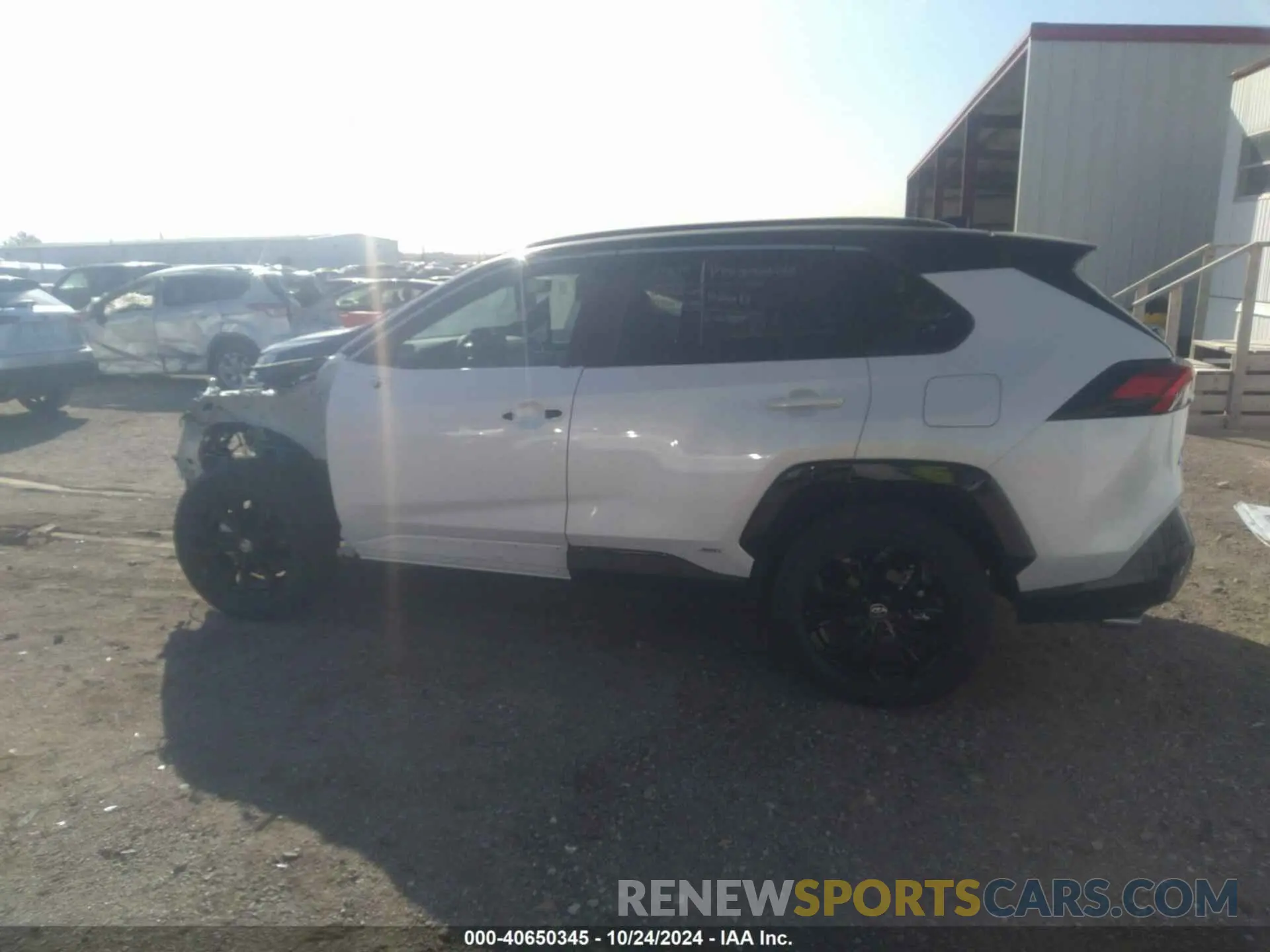 15 fotografías del automóvil dañado 4T3E6RFV0RU167463 TOYOTA RAV4 HYBRID 2024