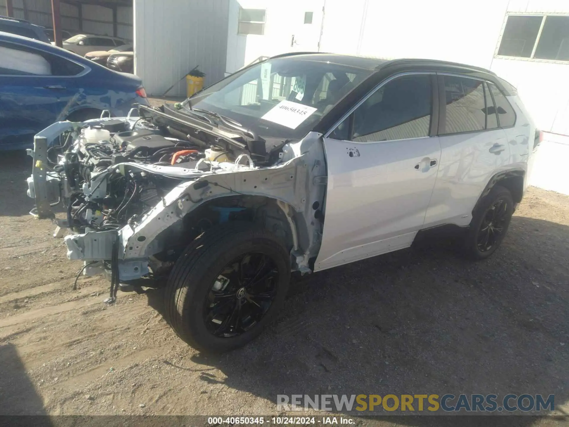 2 fotografías del automóvil dañado 4T3E6RFV0RU167463 TOYOTA RAV4 HYBRID 2024