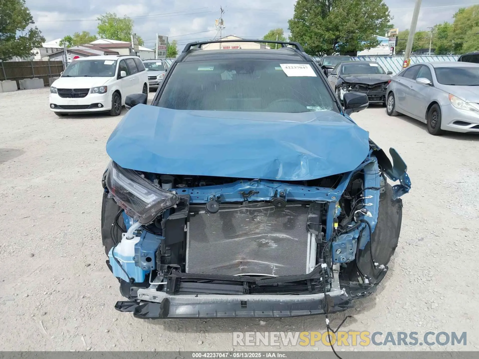13 fotografías del automóvil dañado 4T3E6RFV4RU163271 TOYOTA RAV4 HYBRID 2024