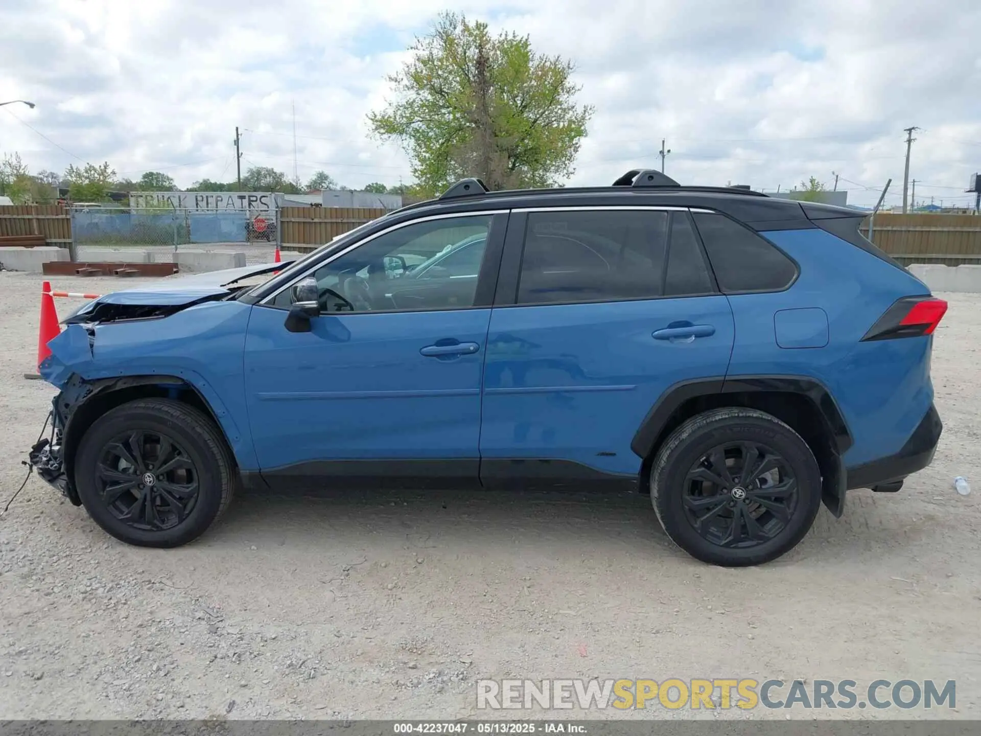 15 fotografías del automóvil dañado 4T3E6RFV4RU163271 TOYOTA RAV4 HYBRID 2024