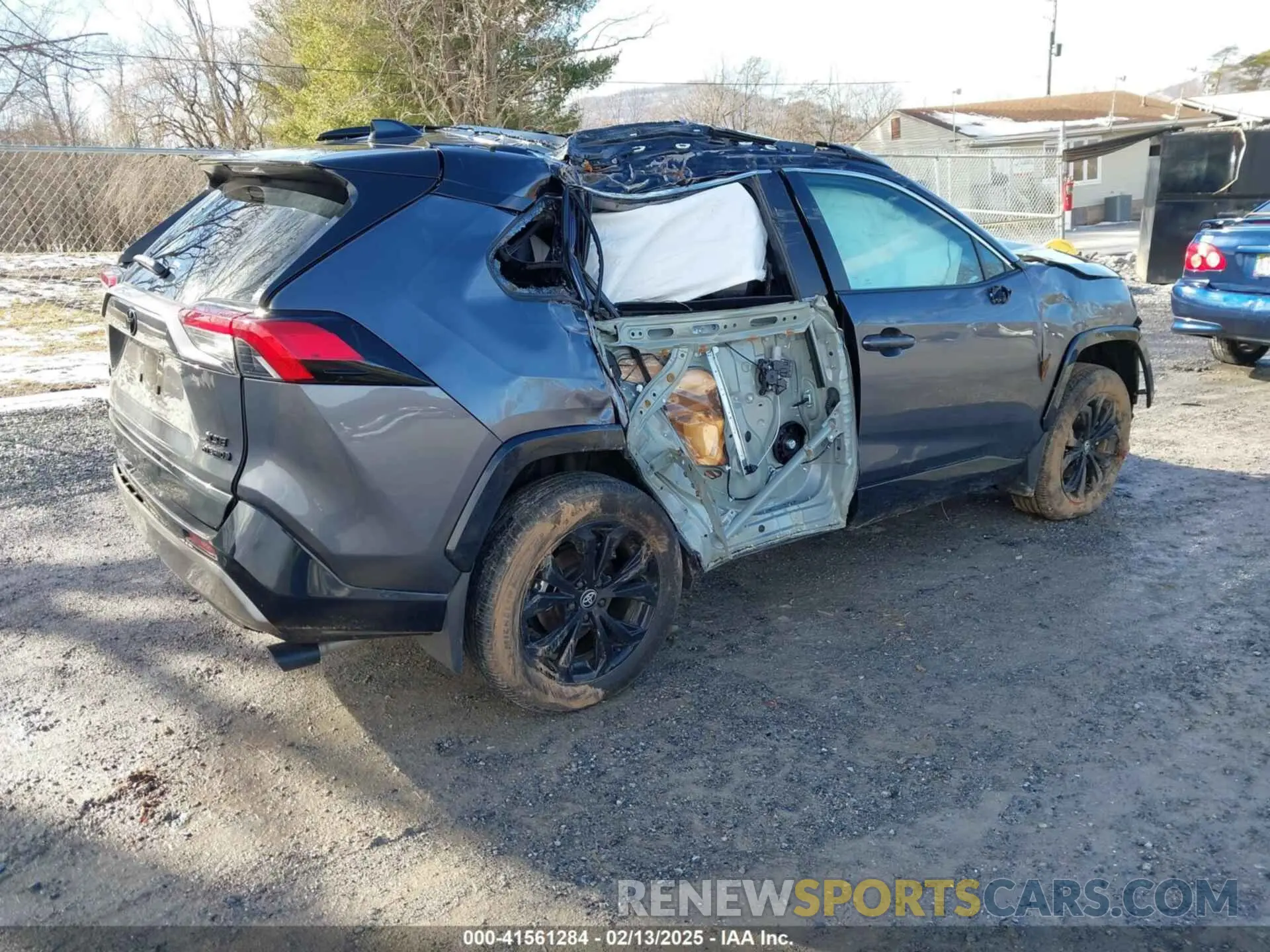 4 fotografías del automóvil dañado 4T3E6RFV6RU144463 TOYOTA RAV4 HYBRID 2024