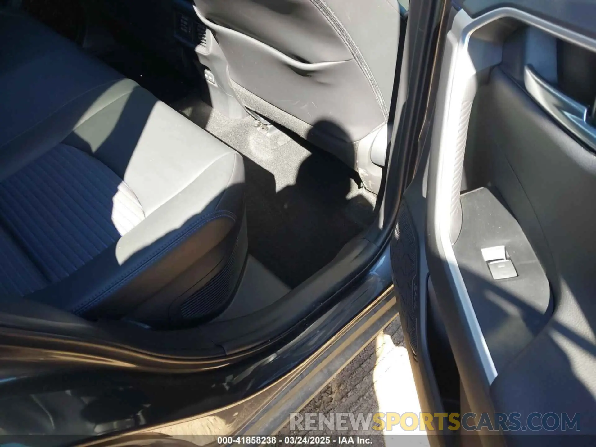 8 fotografías del automóvil dañado 4T3E6RFV7RU147226 TOYOTA RAV4 HYBRID 2024