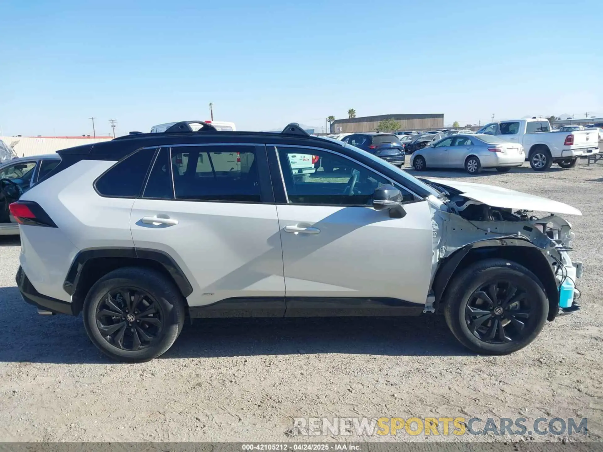 14 fotografías del automóvil dañado 4T3E6RFVXRU149410 TOYOTA RAV4 HYBRID 2024