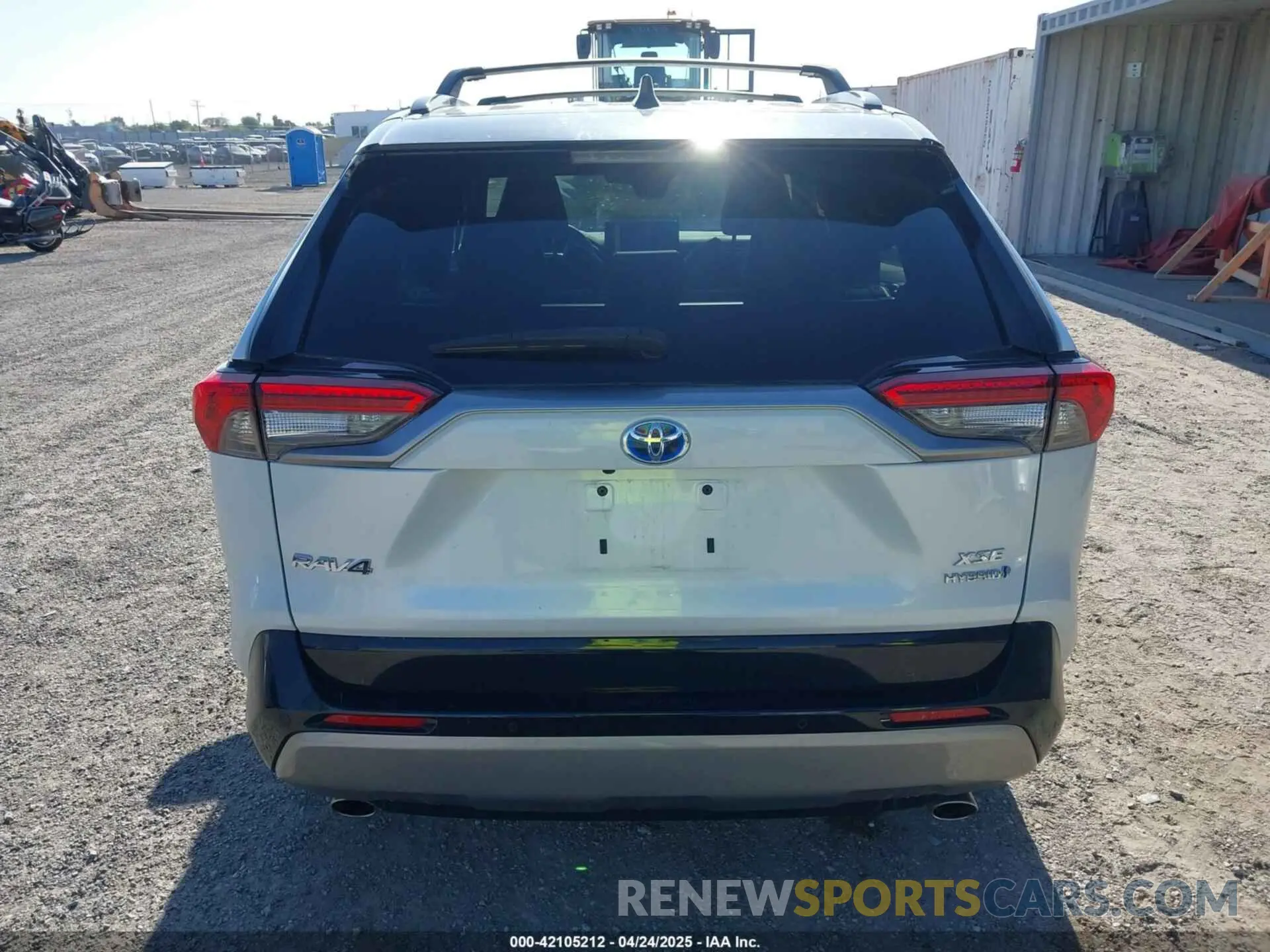 17 fotografías del automóvil dañado 4T3E6RFVXRU149410 TOYOTA RAV4 HYBRID 2024