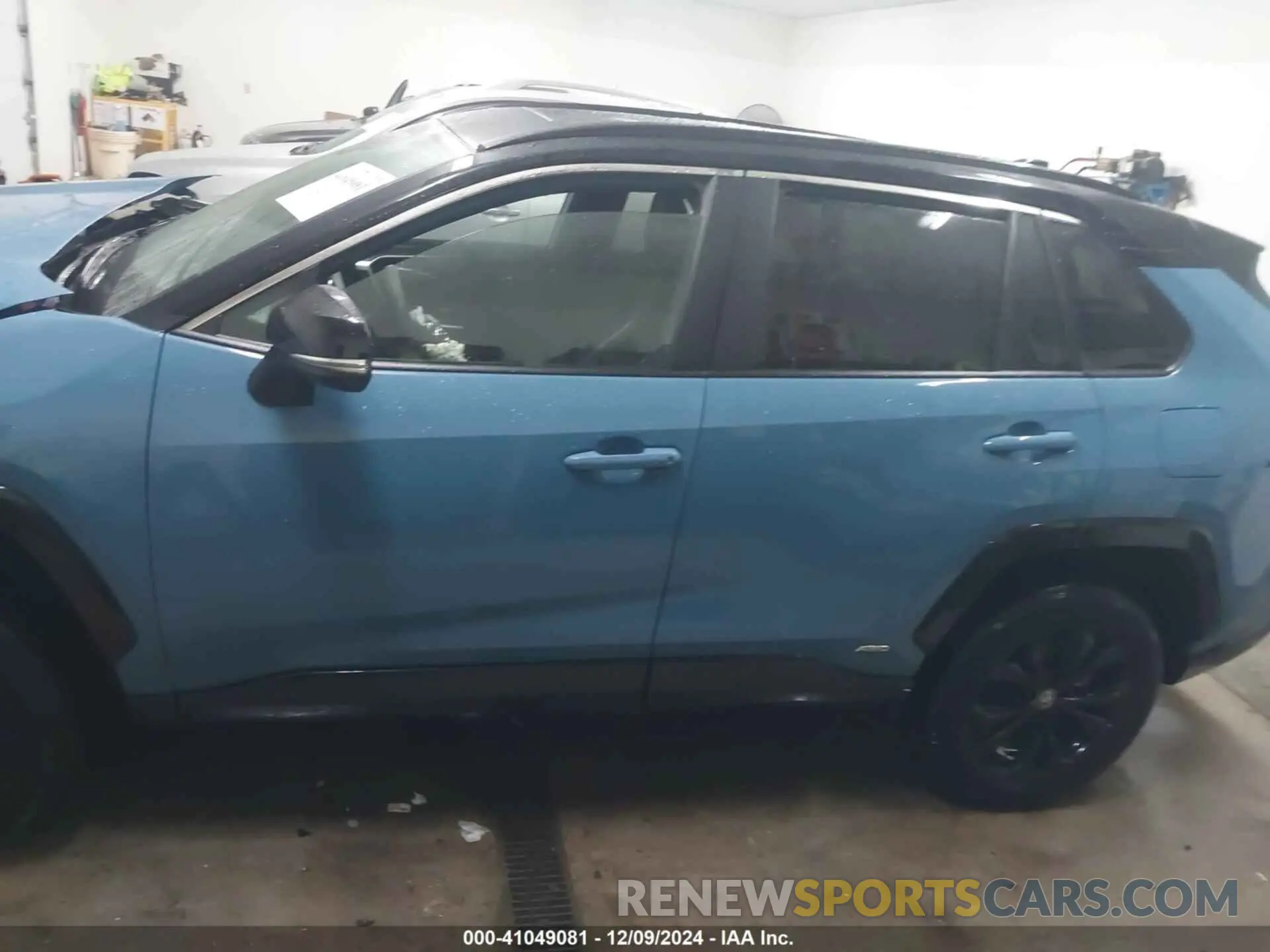 15 fotografías del automóvil dañado 4T3E6RFVXRU166627 TOYOTA RAV4 HYBRID 2024