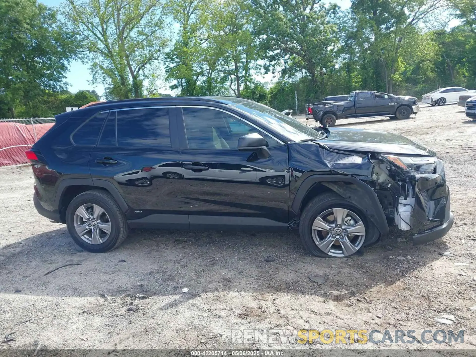13 fotografías del automóvil dañado 4T3LWRFV1RU128503 TOYOTA RAV4 HYBRID 2024