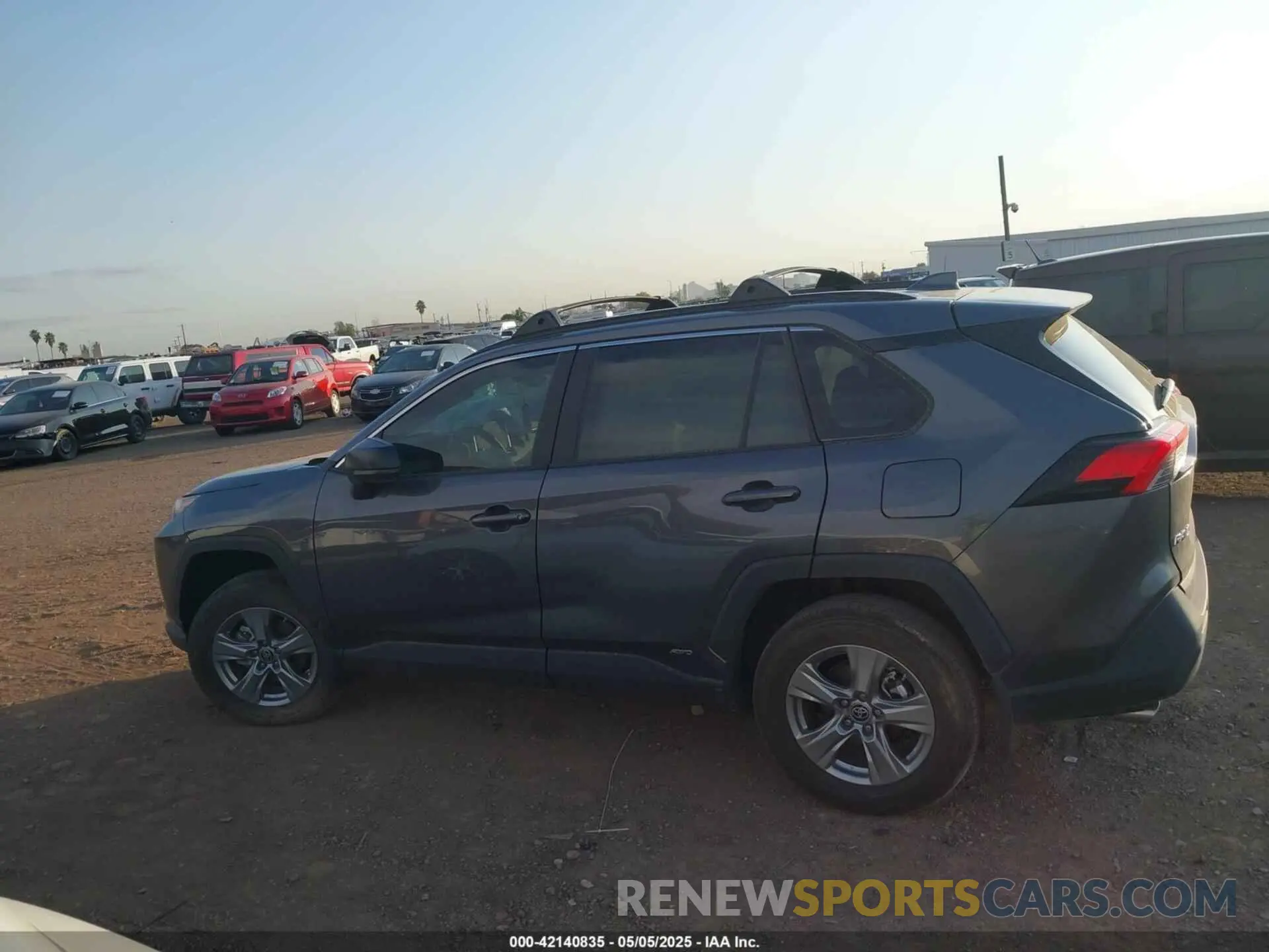13 fotografías del automóvil dañado 4T3LWRFV2RU117235 TOYOTA RAV4 HYBRID 2024