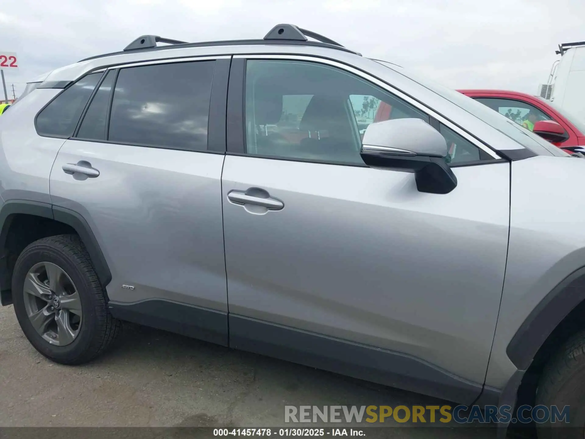 14 fotografías del automóvil dañado 4T3MWRFV1RU133124 TOYOTA RAV4 HYBRID 2024