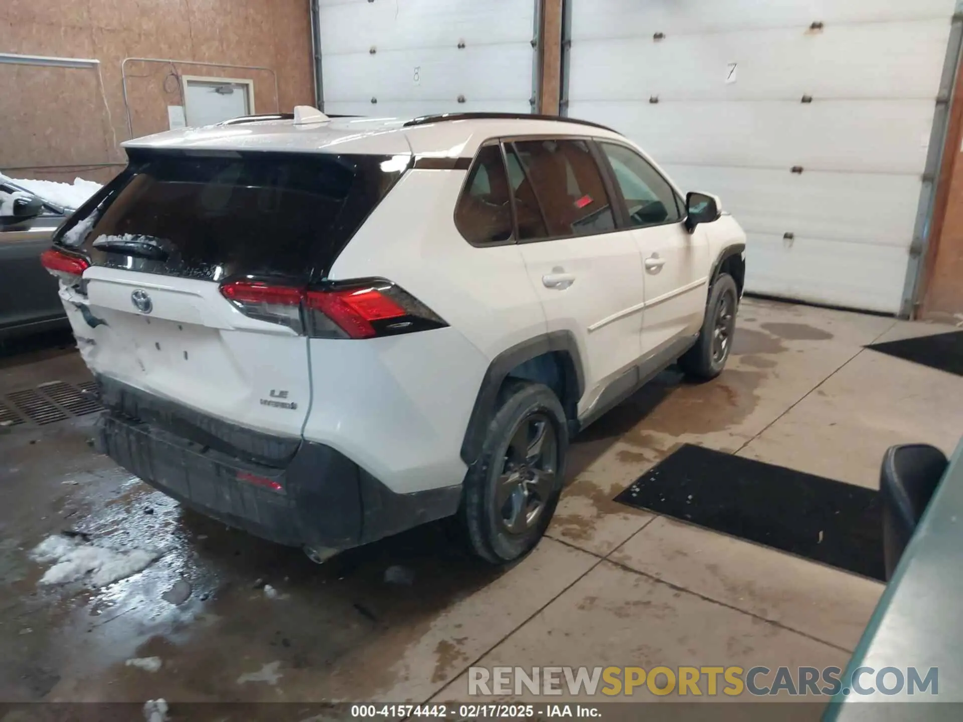 4 fotografías del automóvil dañado 4T3MWRFV8RU133105 TOYOTA RAV4 HYBRID 2024