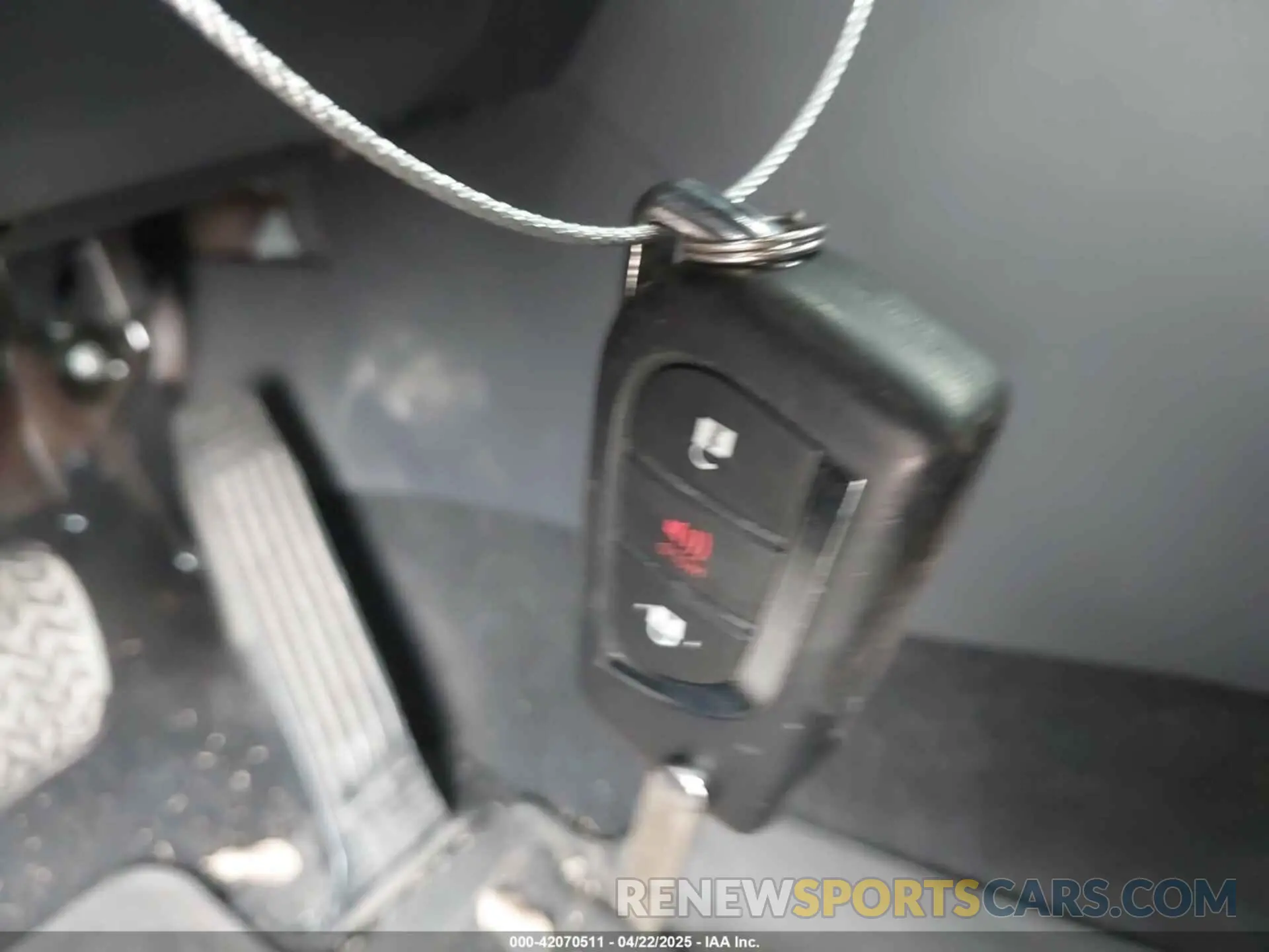 11 fotografías del automóvil dañado 4T3MWRFV9RU156795 TOYOTA RAV4 HYBRID 2024