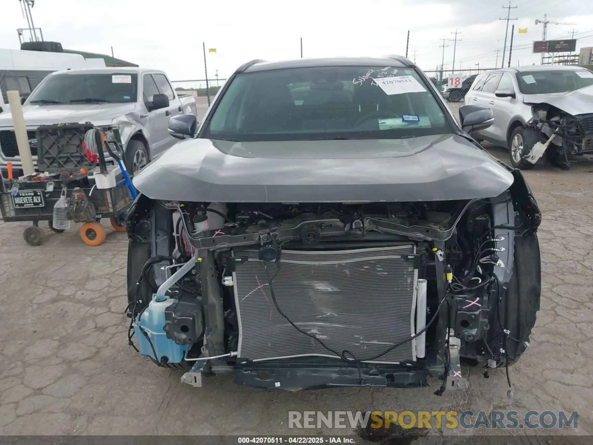 13 fotografías del automóvil dañado 4T3MWRFV9RU156795 TOYOTA RAV4 HYBRID 2024