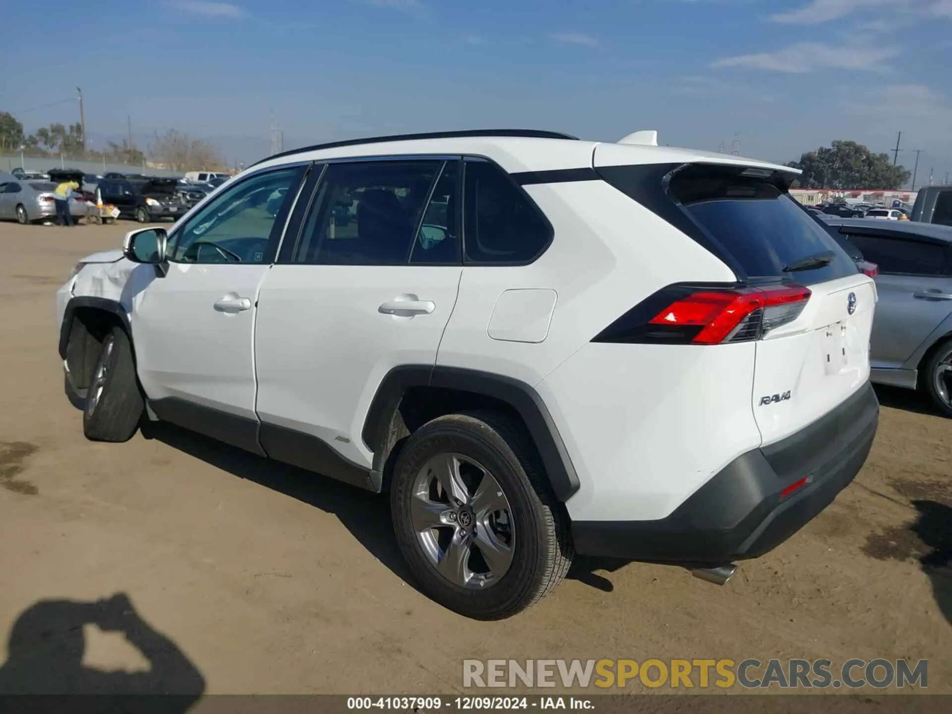 3 fotografías del automóvil dañado 4T3MWRFVXRU132201 TOYOTA RAV4 HYBRID 2024