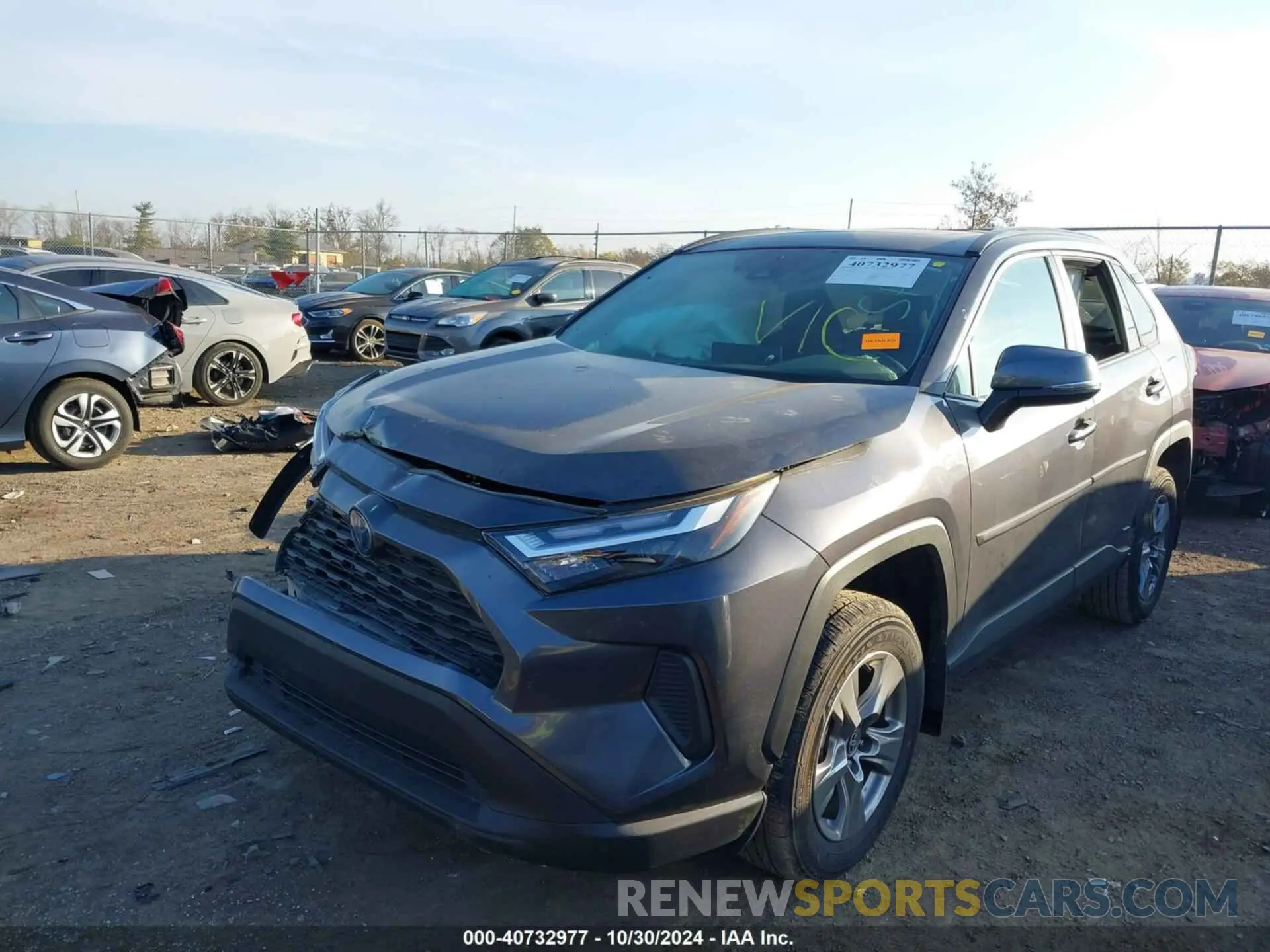 2 fotografías del automóvil dañado 4T3RWRFV0RU137381 TOYOTA RAV4 HYBRID 2024