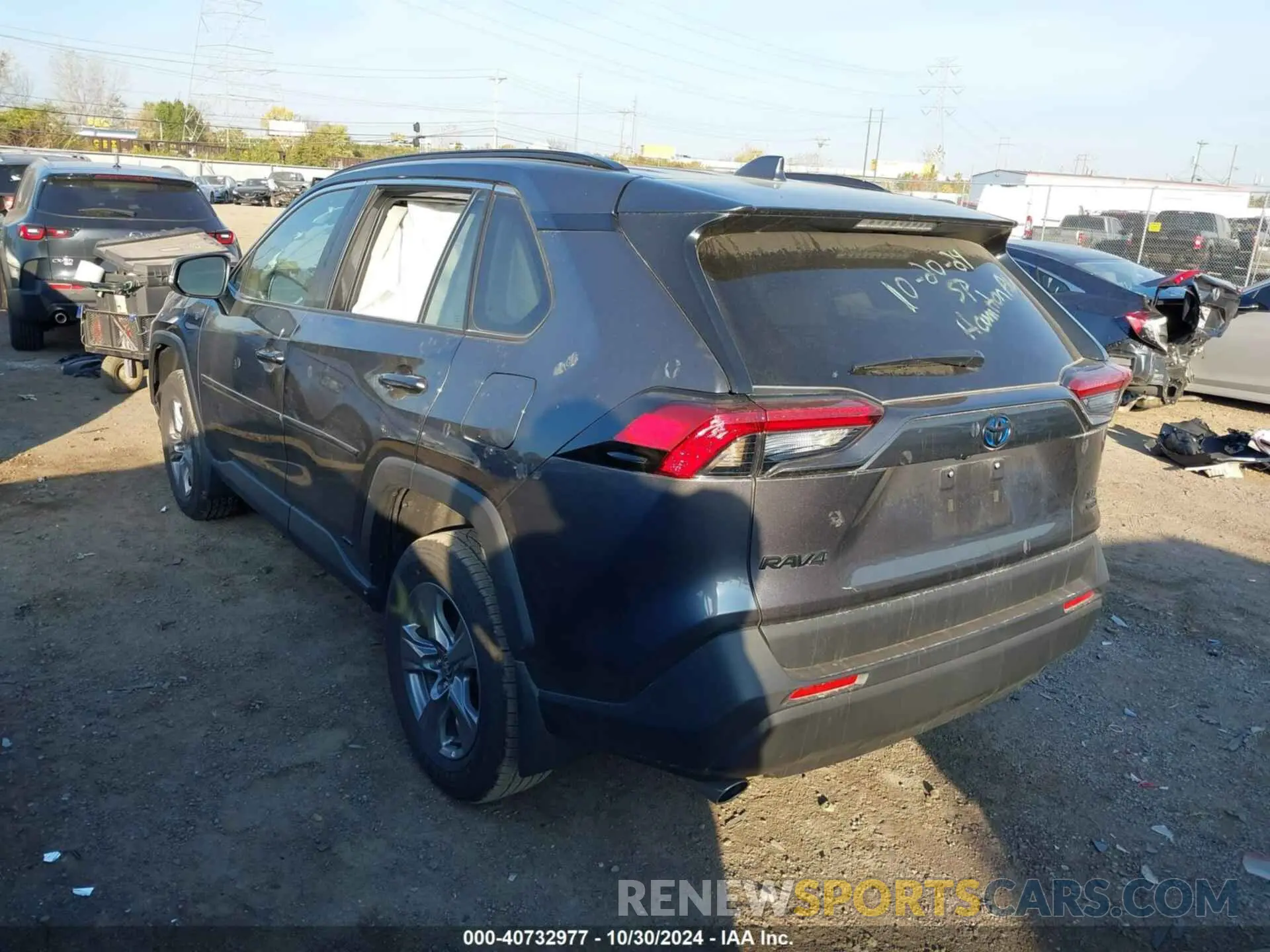 3 fotografías del automóvil dañado 4T3RWRFV0RU137381 TOYOTA RAV4 HYBRID 2024