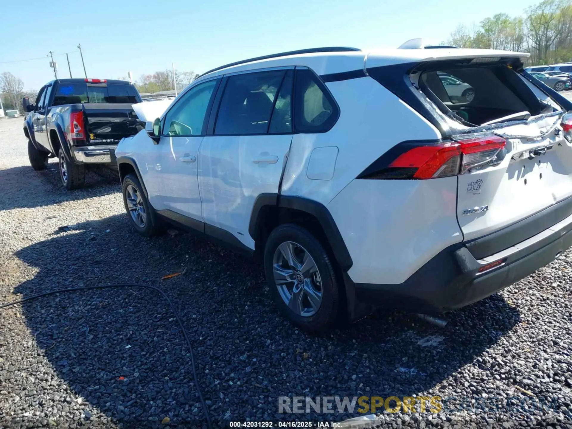 3 fotografías del automóvil dañado 4T3RWRFV1RU129659 TOYOTA RAV4 HYBRID 2024