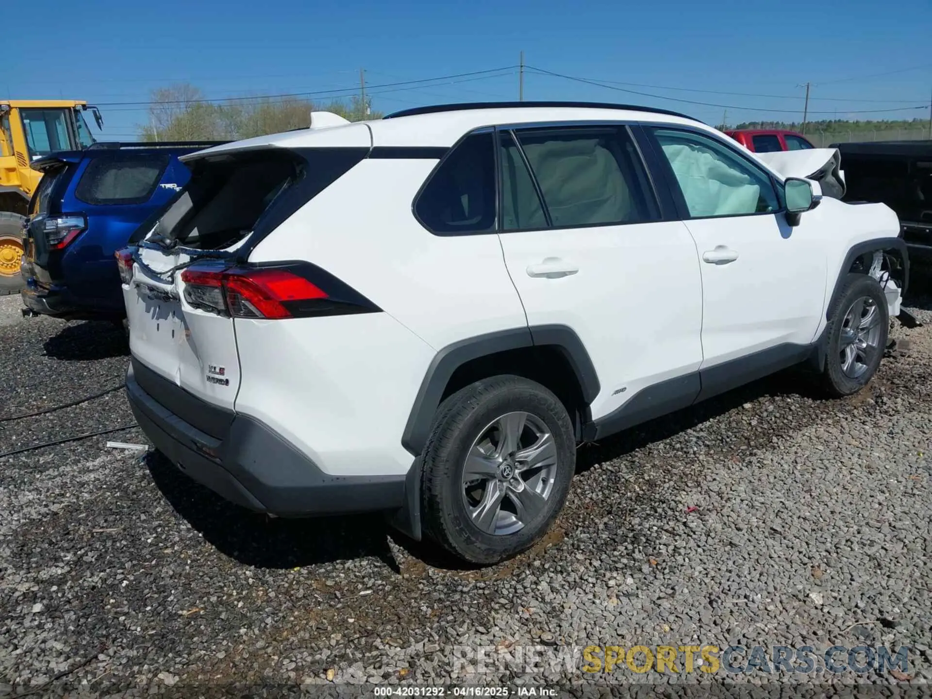 4 fotografías del automóvil dañado 4T3RWRFV1RU129659 TOYOTA RAV4 HYBRID 2024