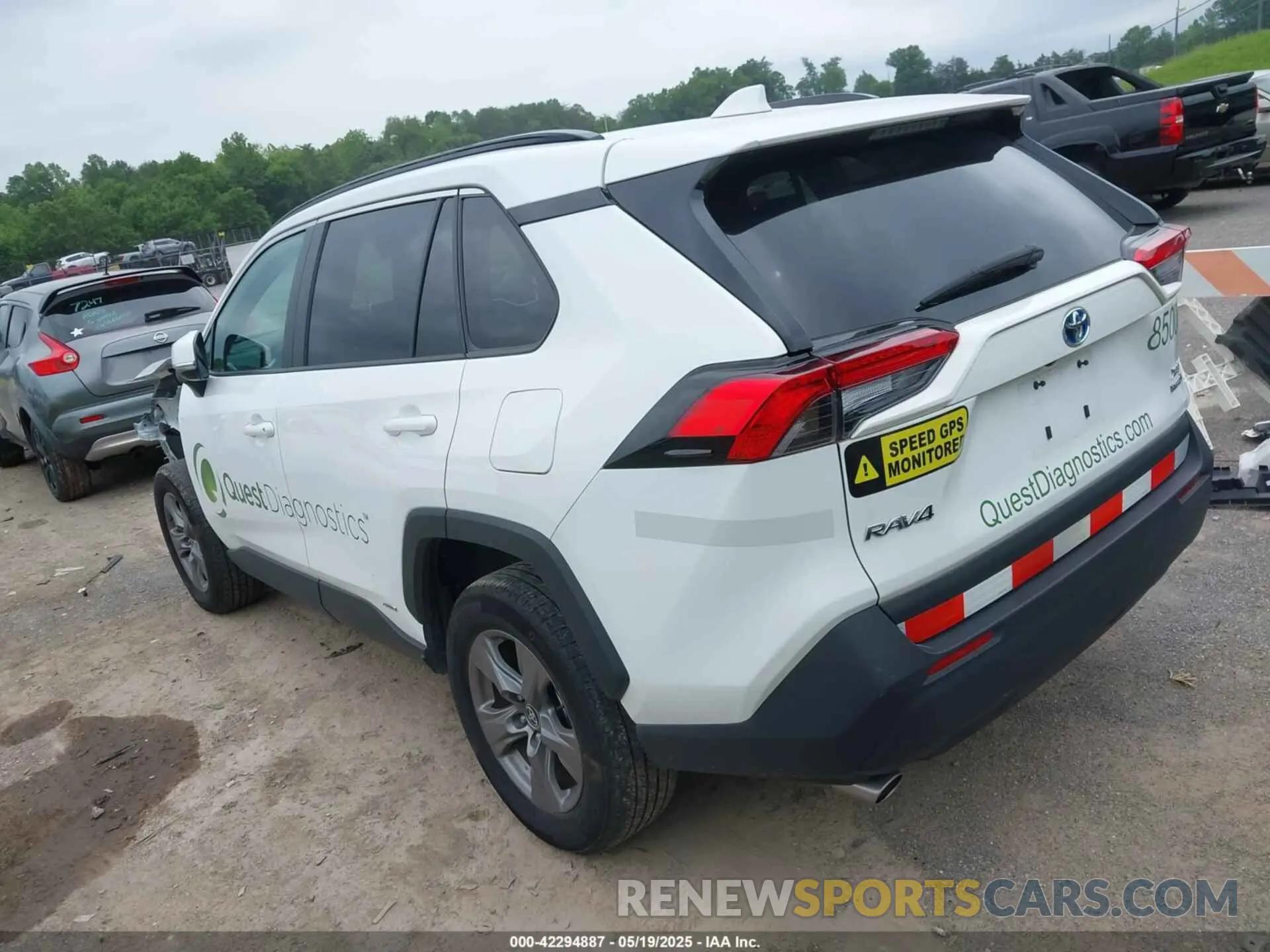 3 fotografías del automóvil dañado 4T3RWRFV1RU133016 TOYOTA RAV4 HYBRID 2024