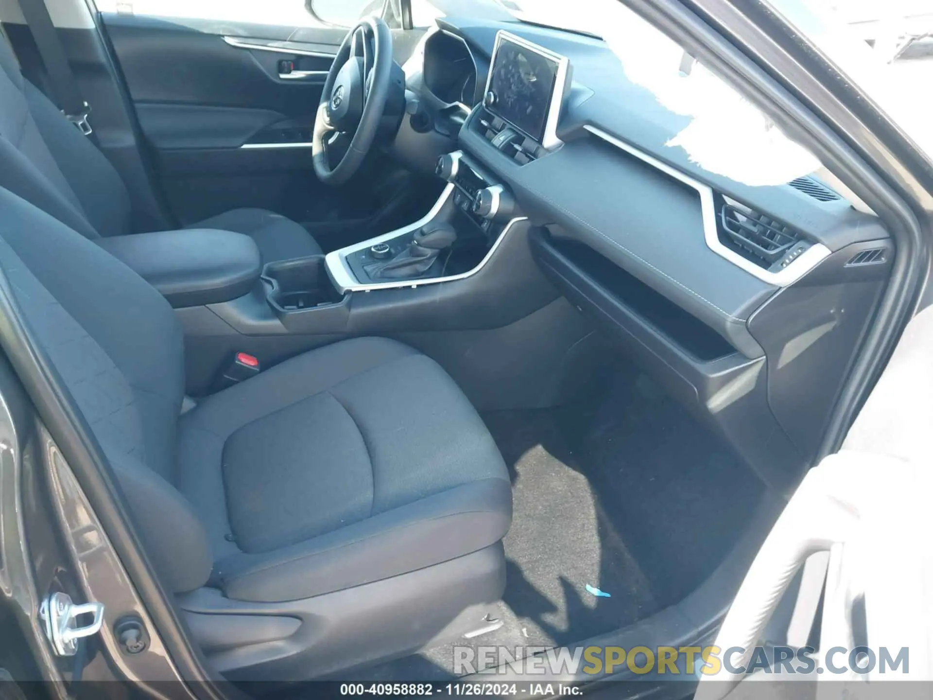 5 fotografías del automóvil dañado 4T3RWRFV2RU122221 TOYOTA RAV4 HYBRID 2024