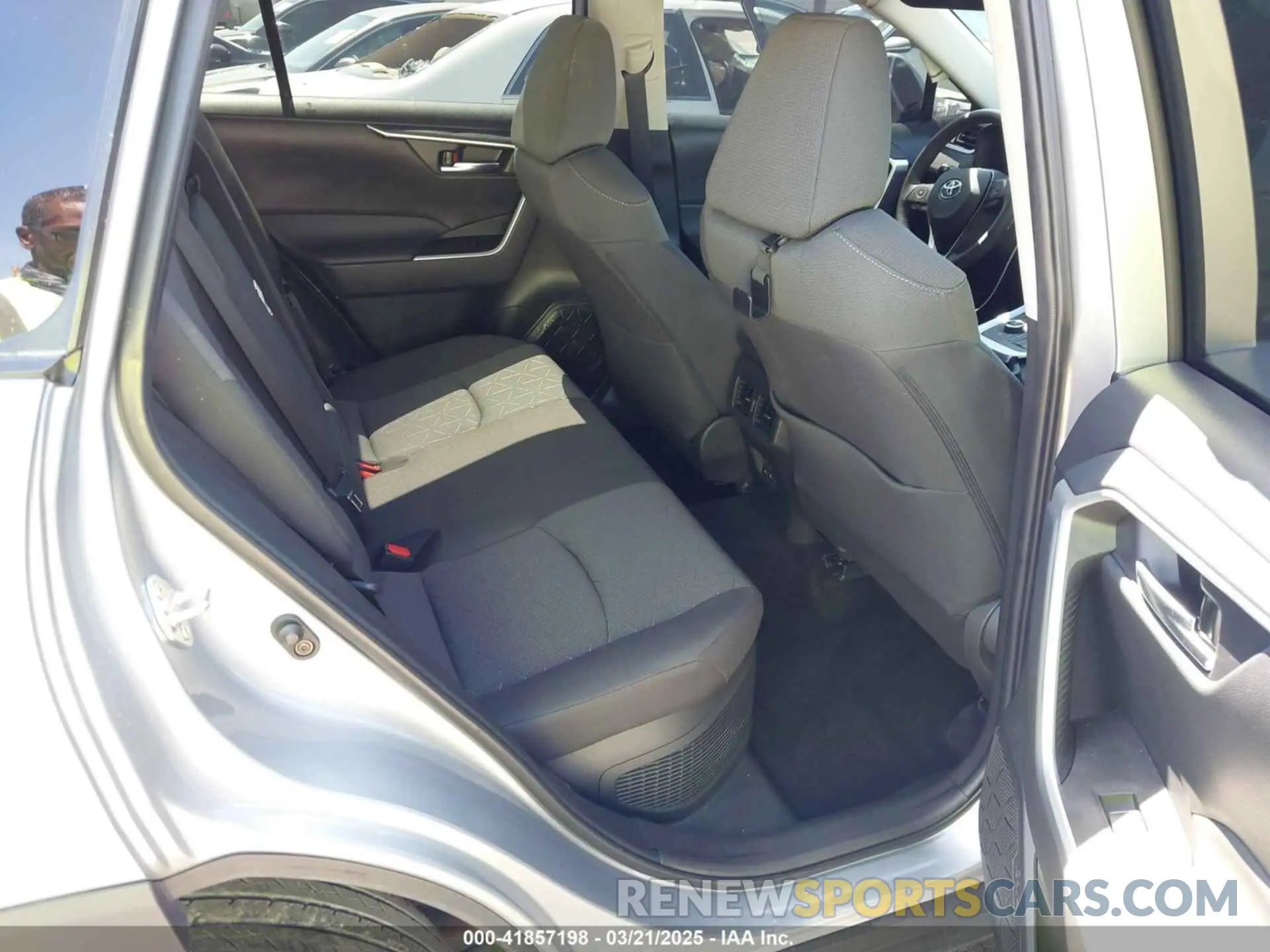 8 fotografías del automóvil dañado 4T3RWRFV3RU124513 TOYOTA RAV4 HYBRID 2024