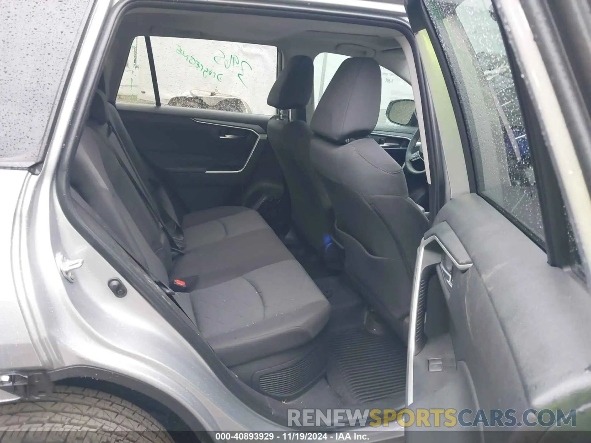 8 fotografías del automóvil dañado 4T3RWRFV3RU125919 TOYOTA RAV4 HYBRID 2024
