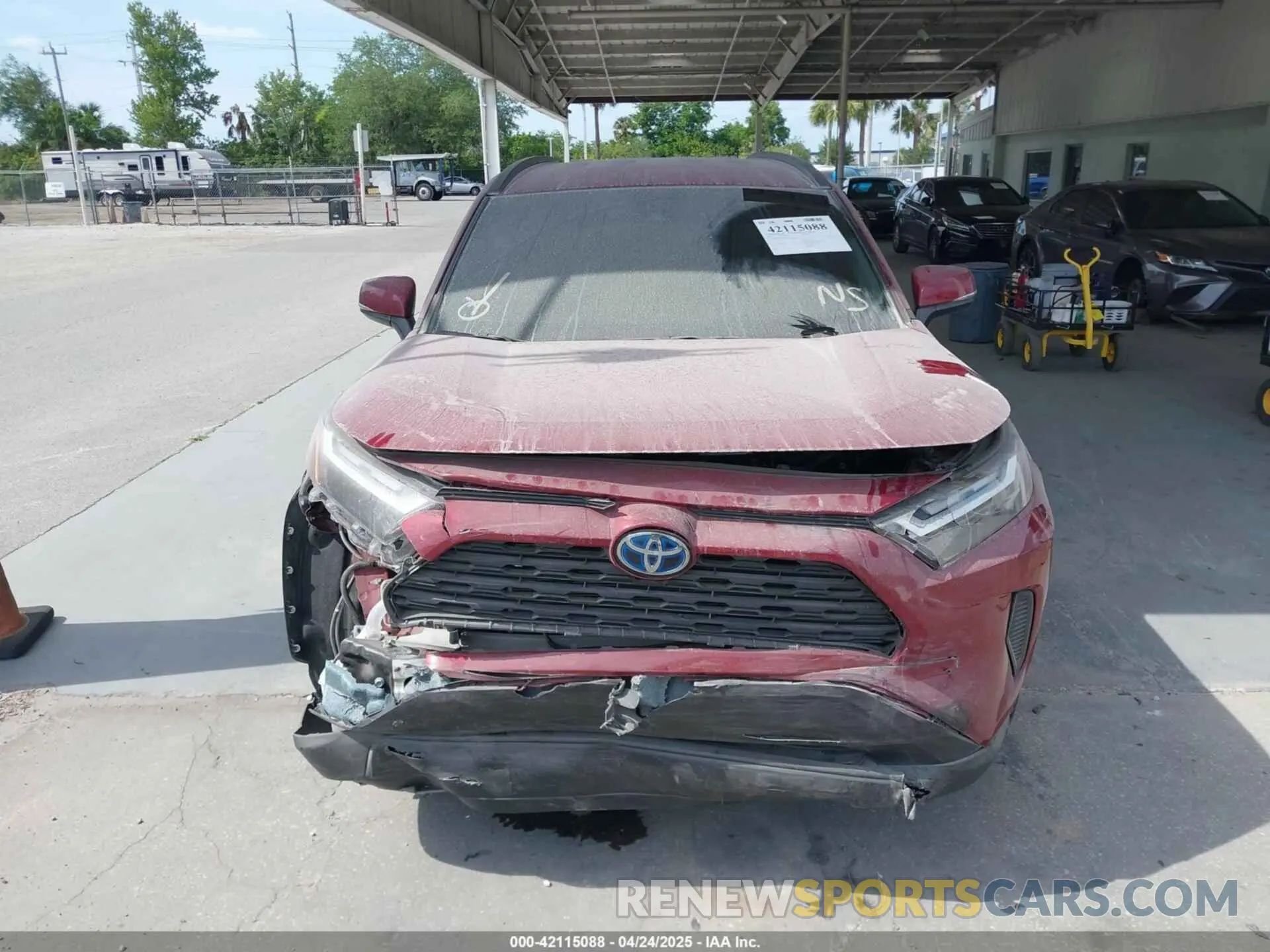 12 fotografías del automóvil dañado 4T3RWRFV3RU137956 TOYOTA RAV4 HYBRID 2024